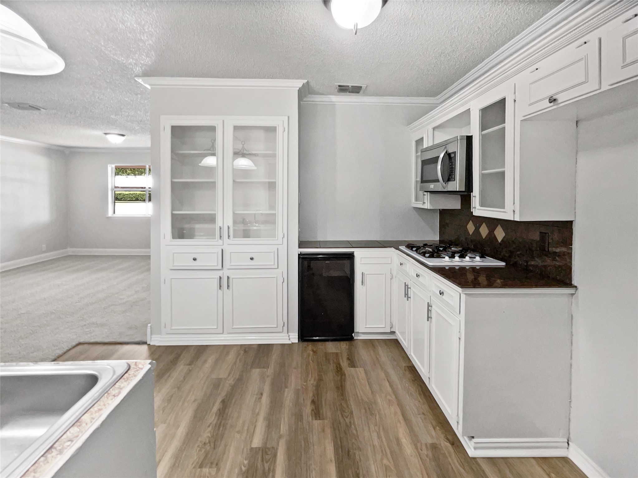 103 Comanche Court