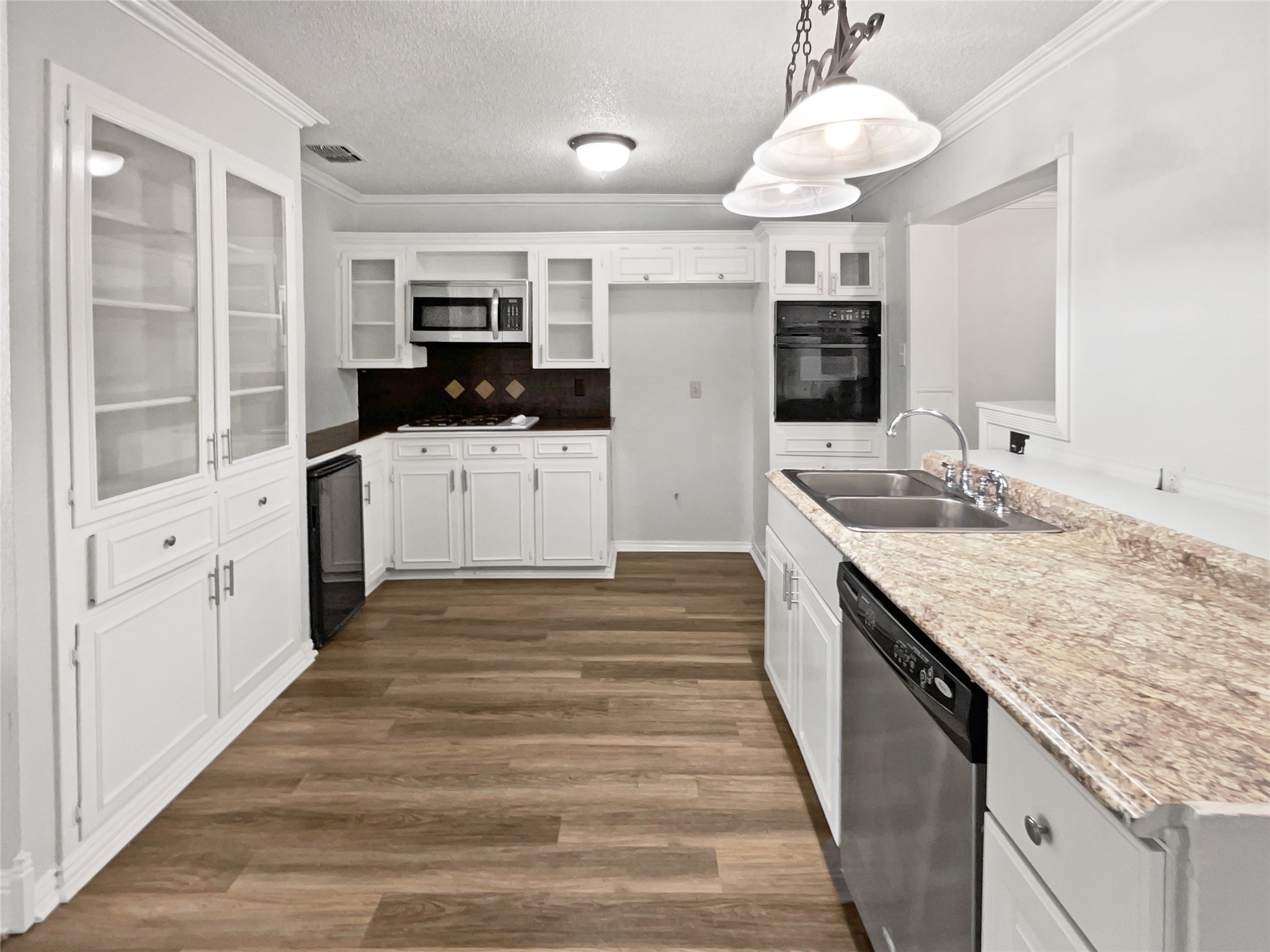103 Comanche Court