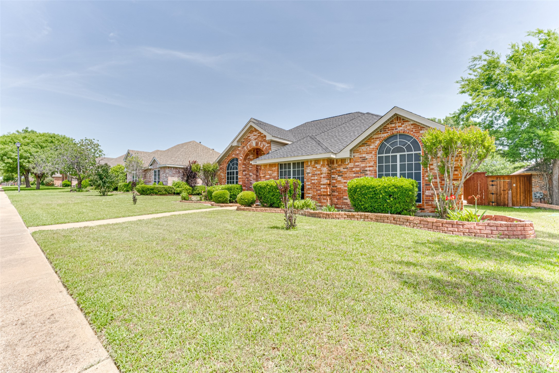 5504 Lee Hutson Lane