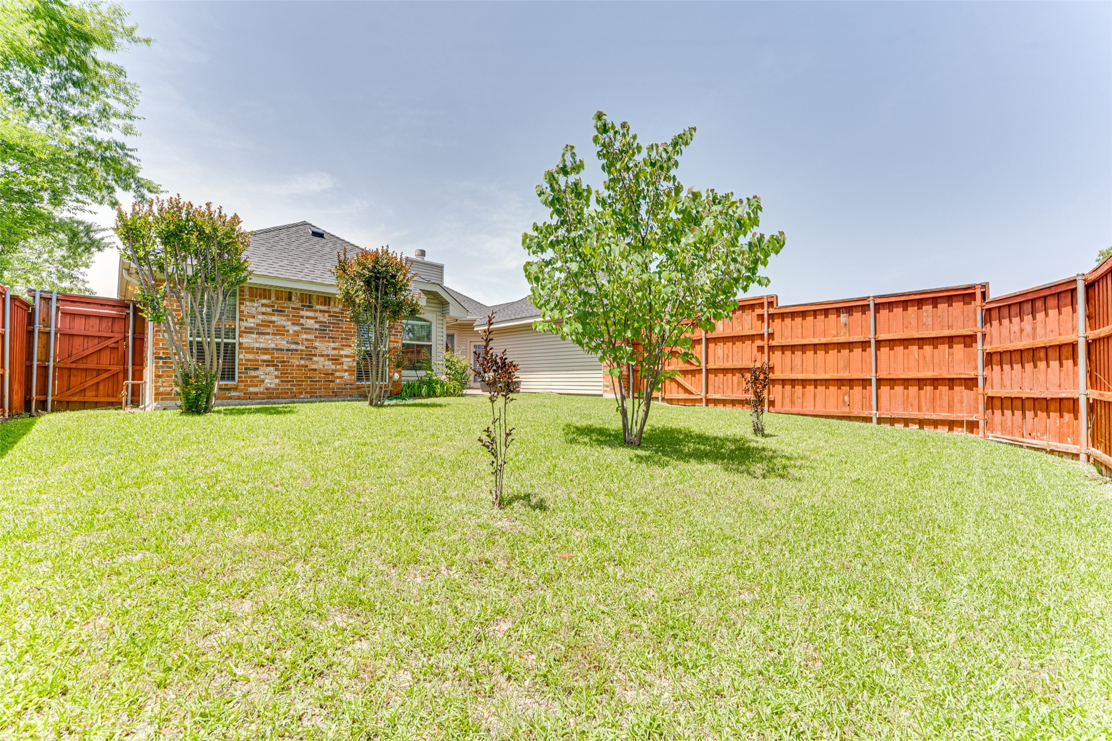 5504 Lee Hutson Lane