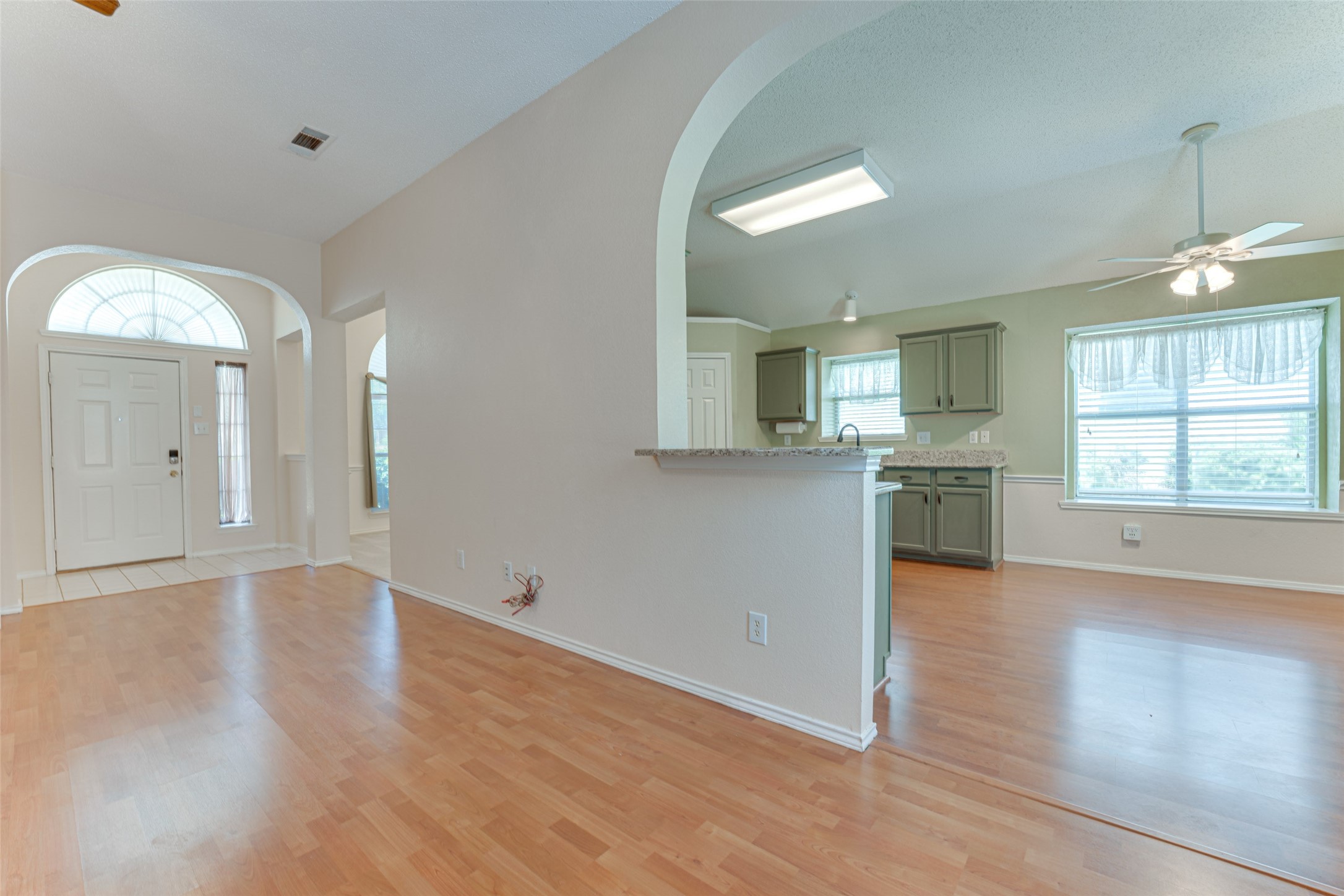 5504 Lee Hutson Lane