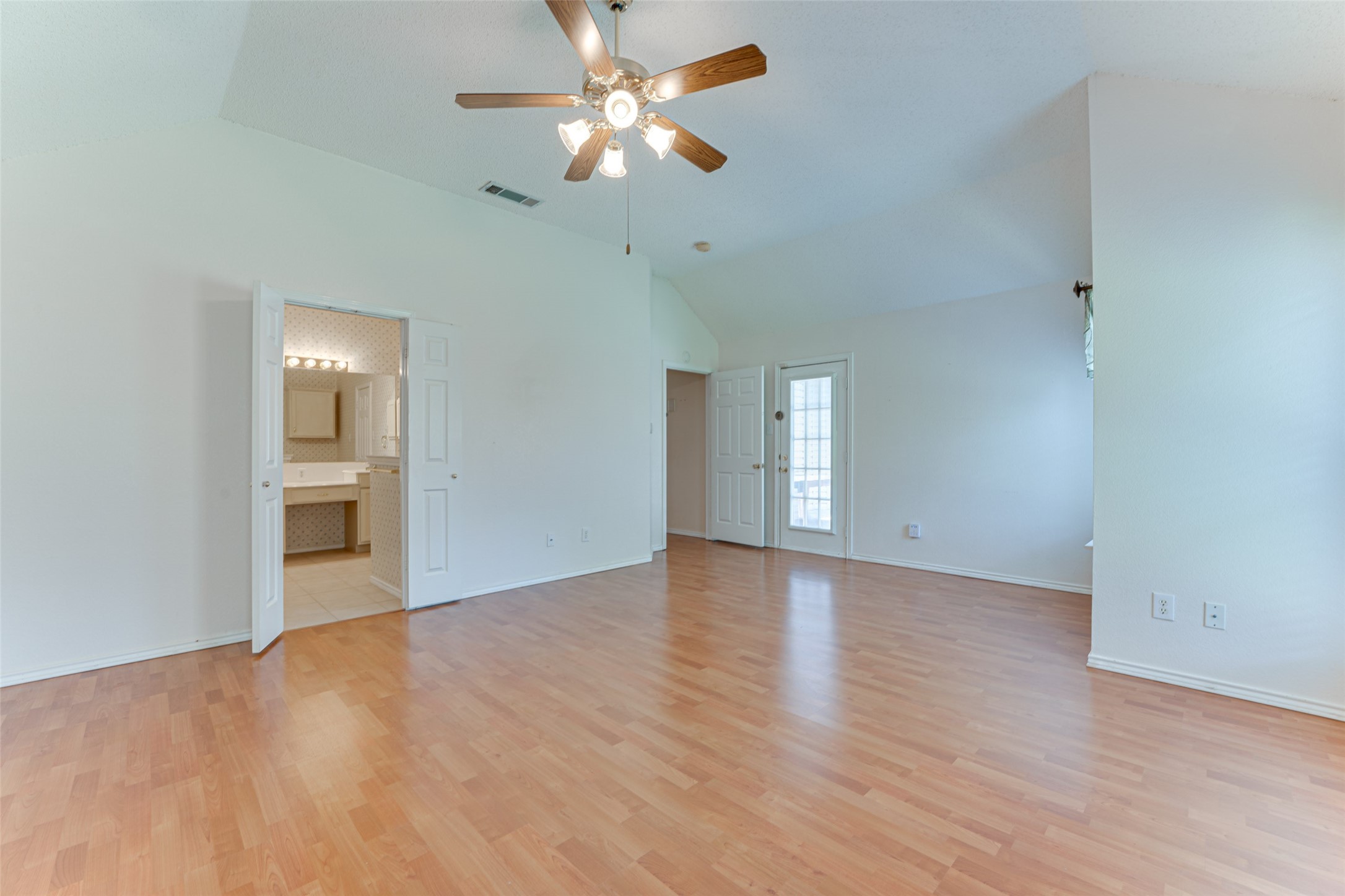 5504 Lee Hutson Lane