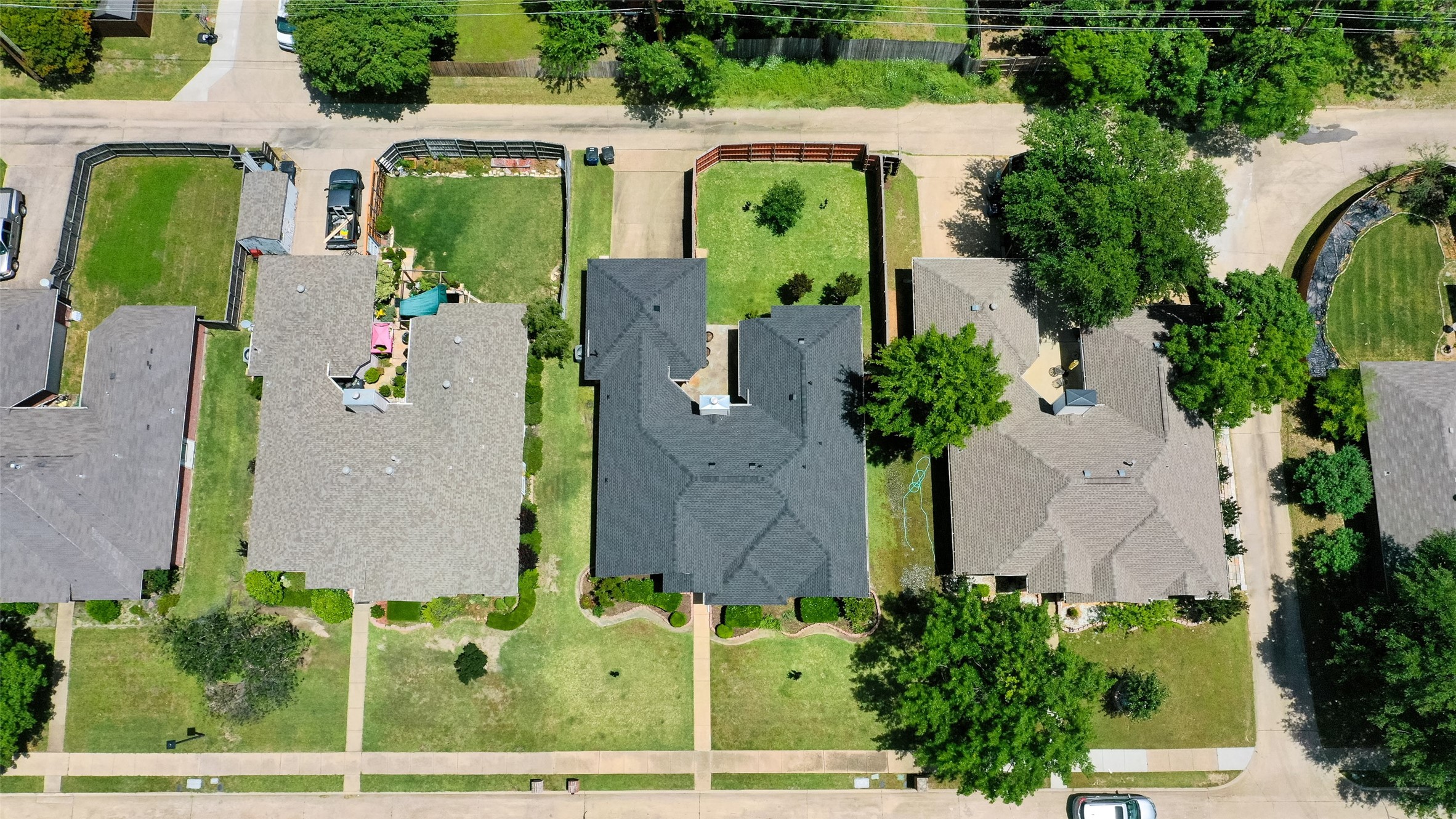 5504 Lee Hutson Lane