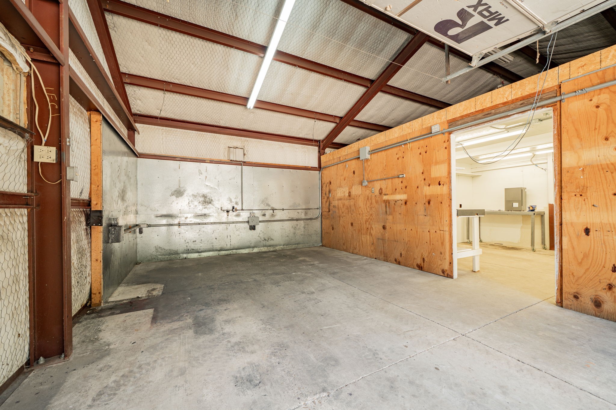 33112 County Road 2142