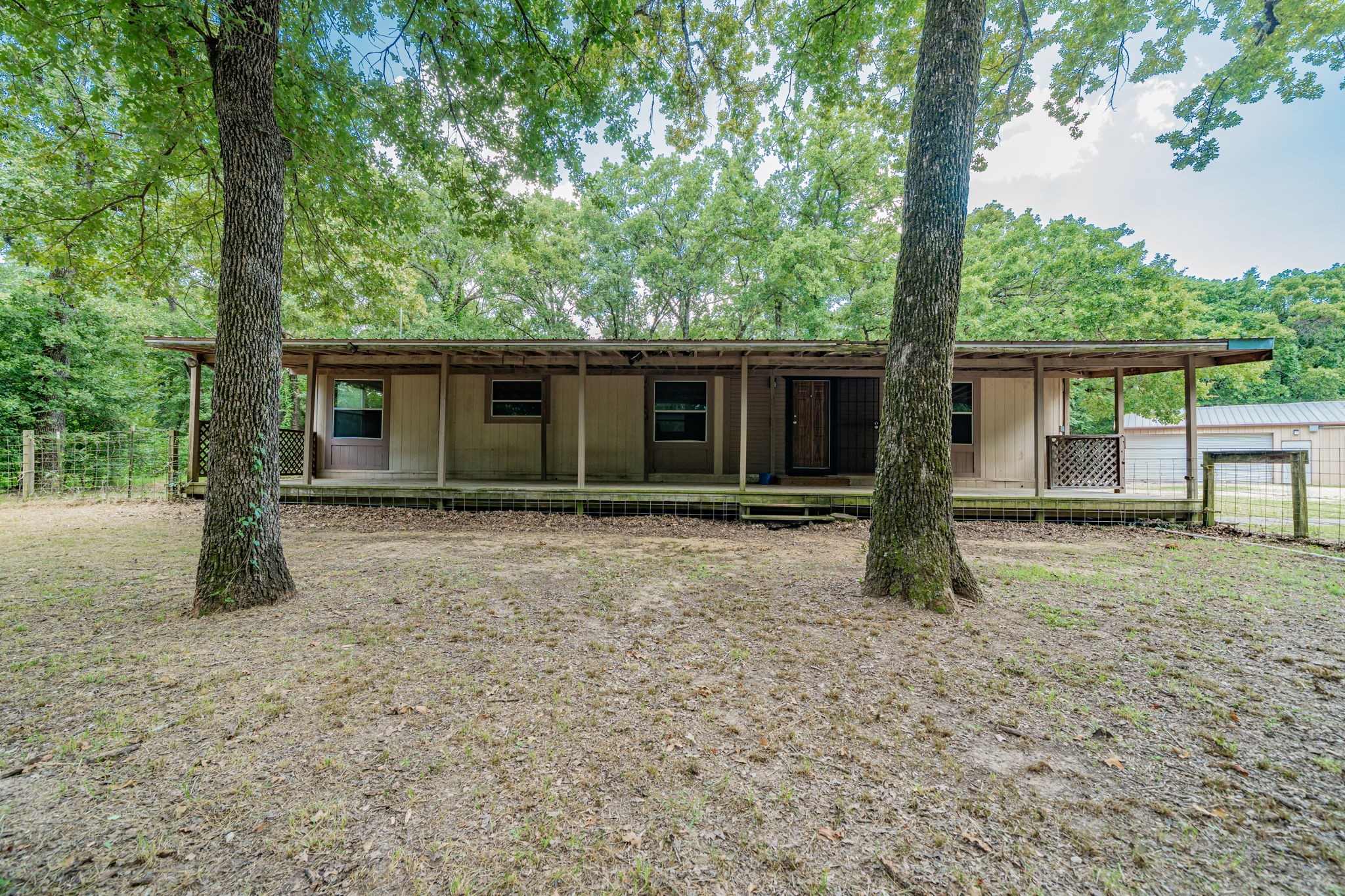 33112 County Road 2142