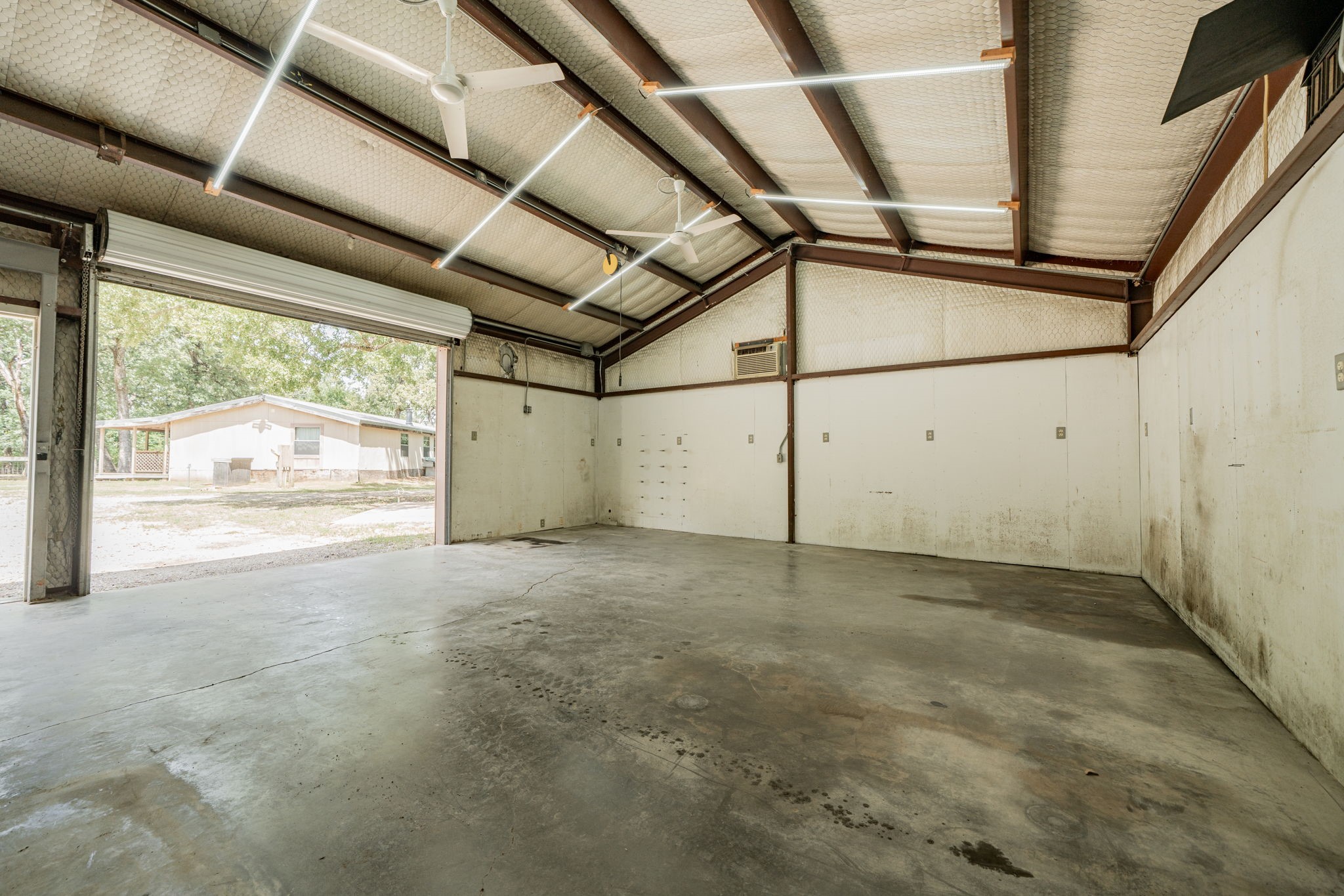 33112 County Road 2142