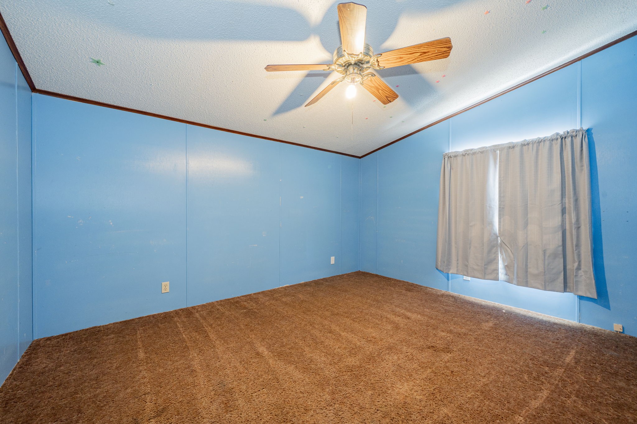 33112 County Road 2142