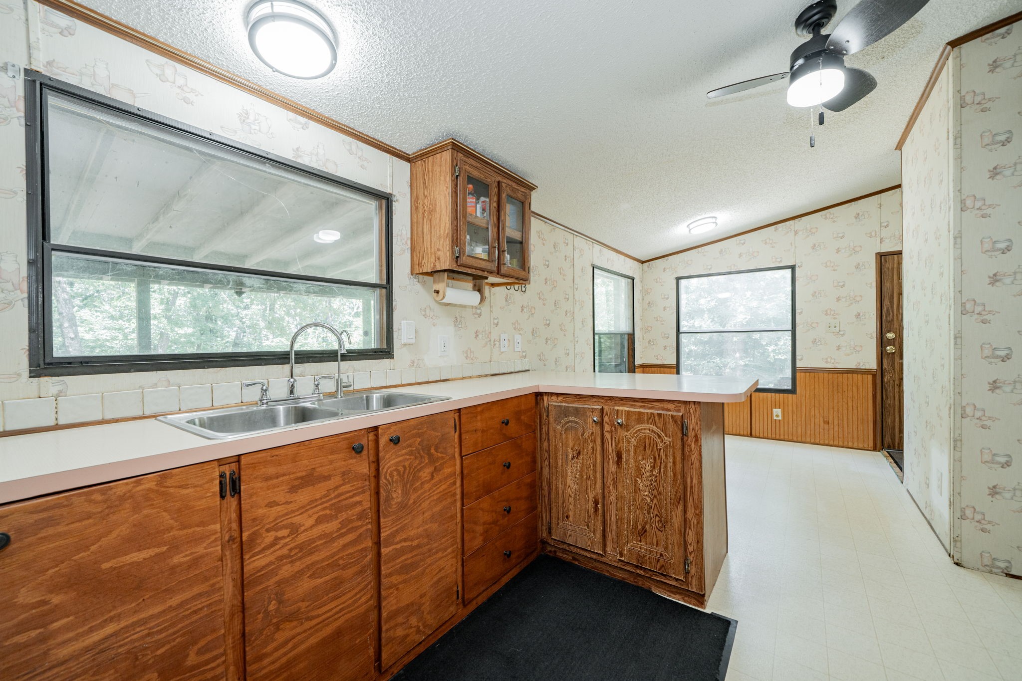 33112 County Road 2142