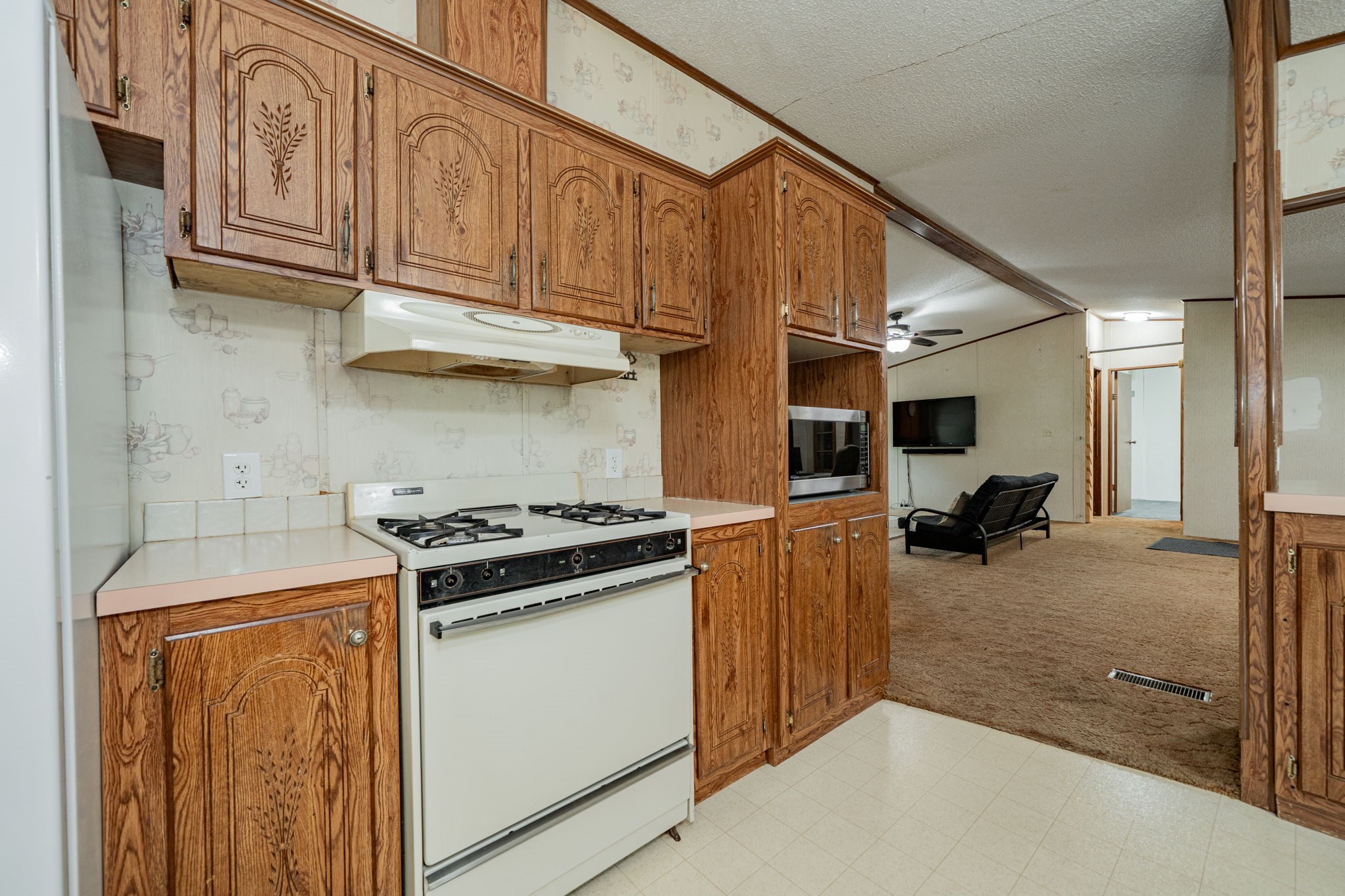 33112 County Road 2142