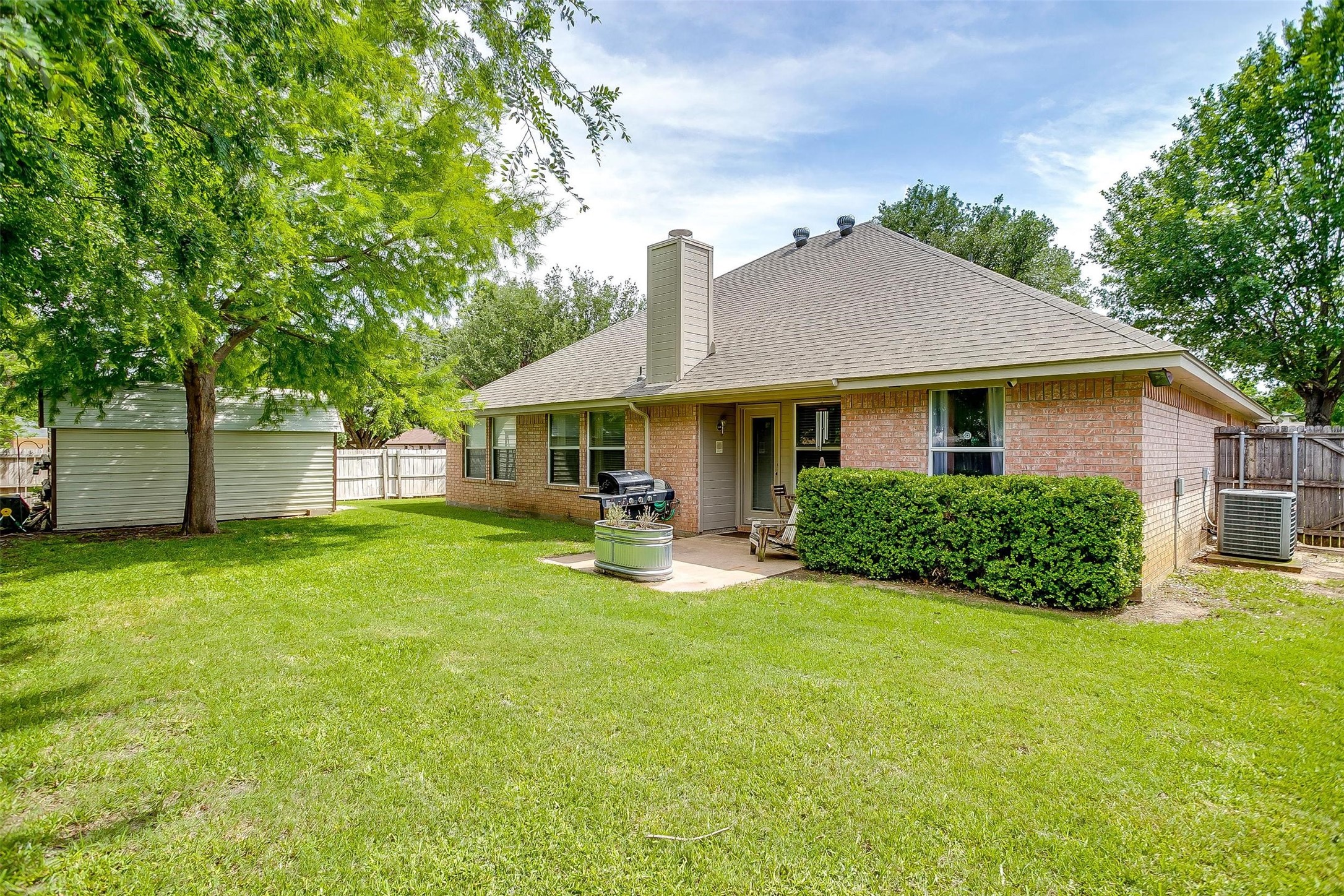 1100 Highcrest Drive