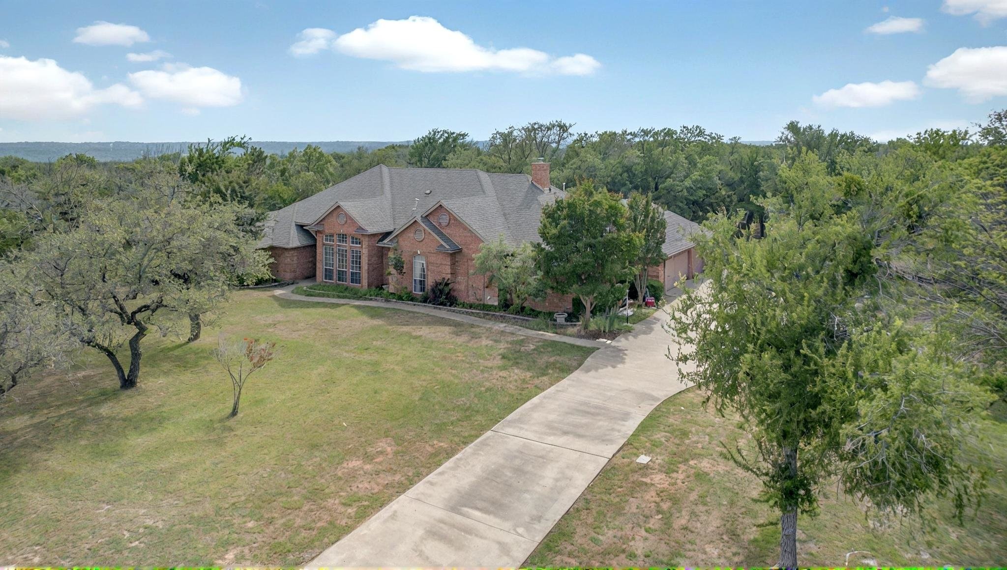 213 W Rio Ridge