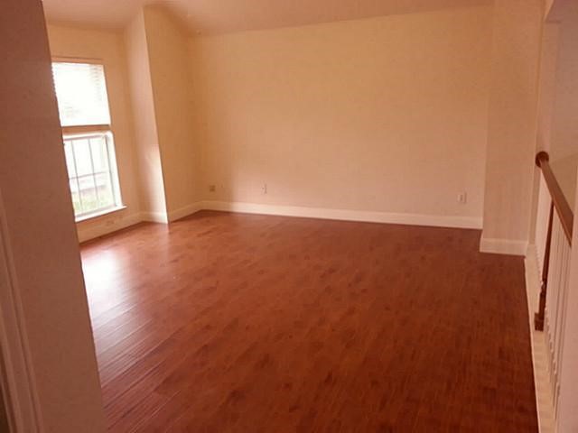 3106 Kingsbury Drive