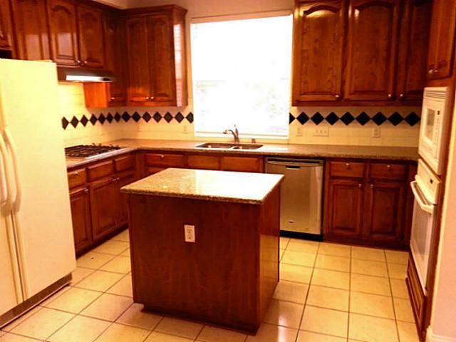 3106 Kingsbury Drive