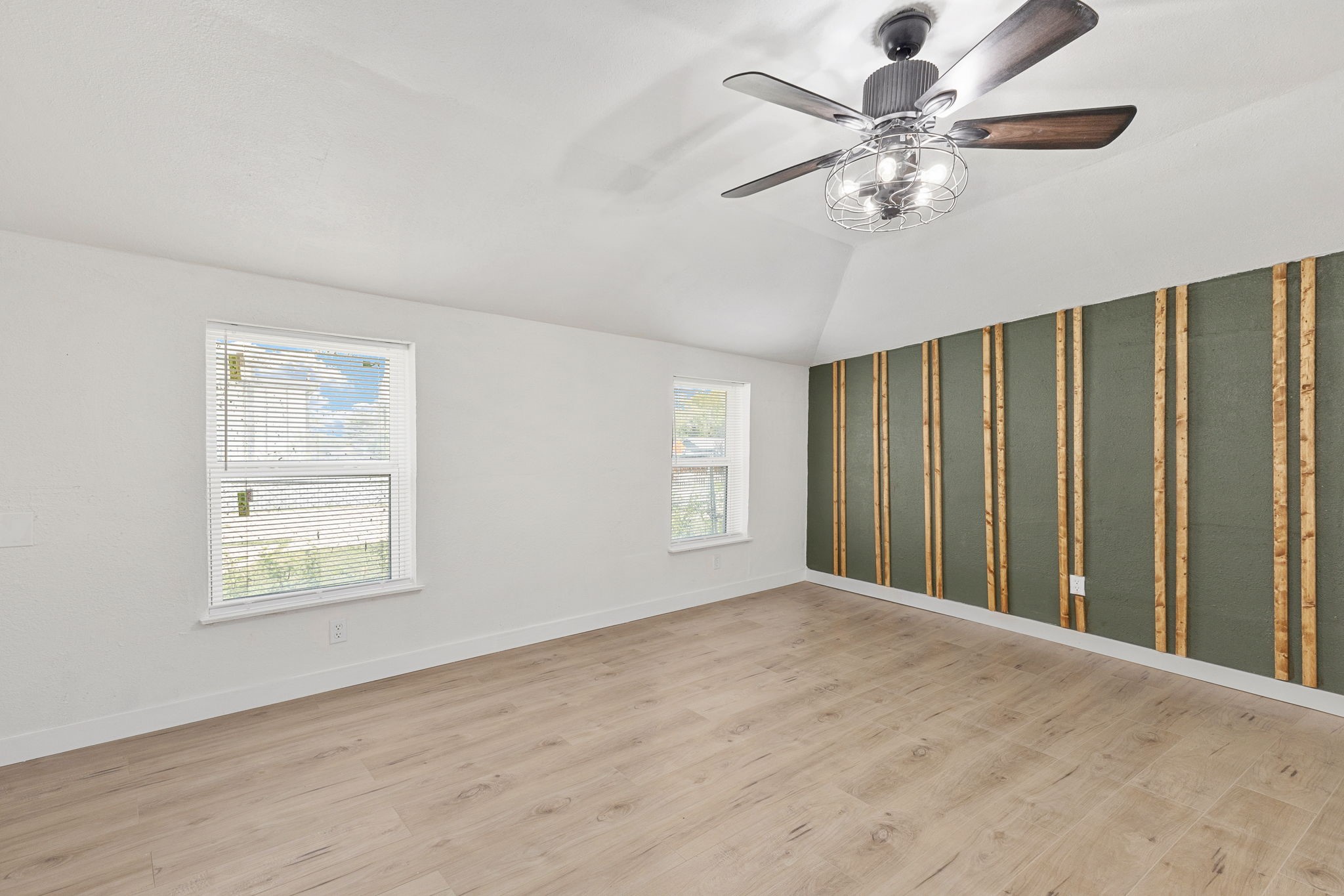 3403 Canada Drive
