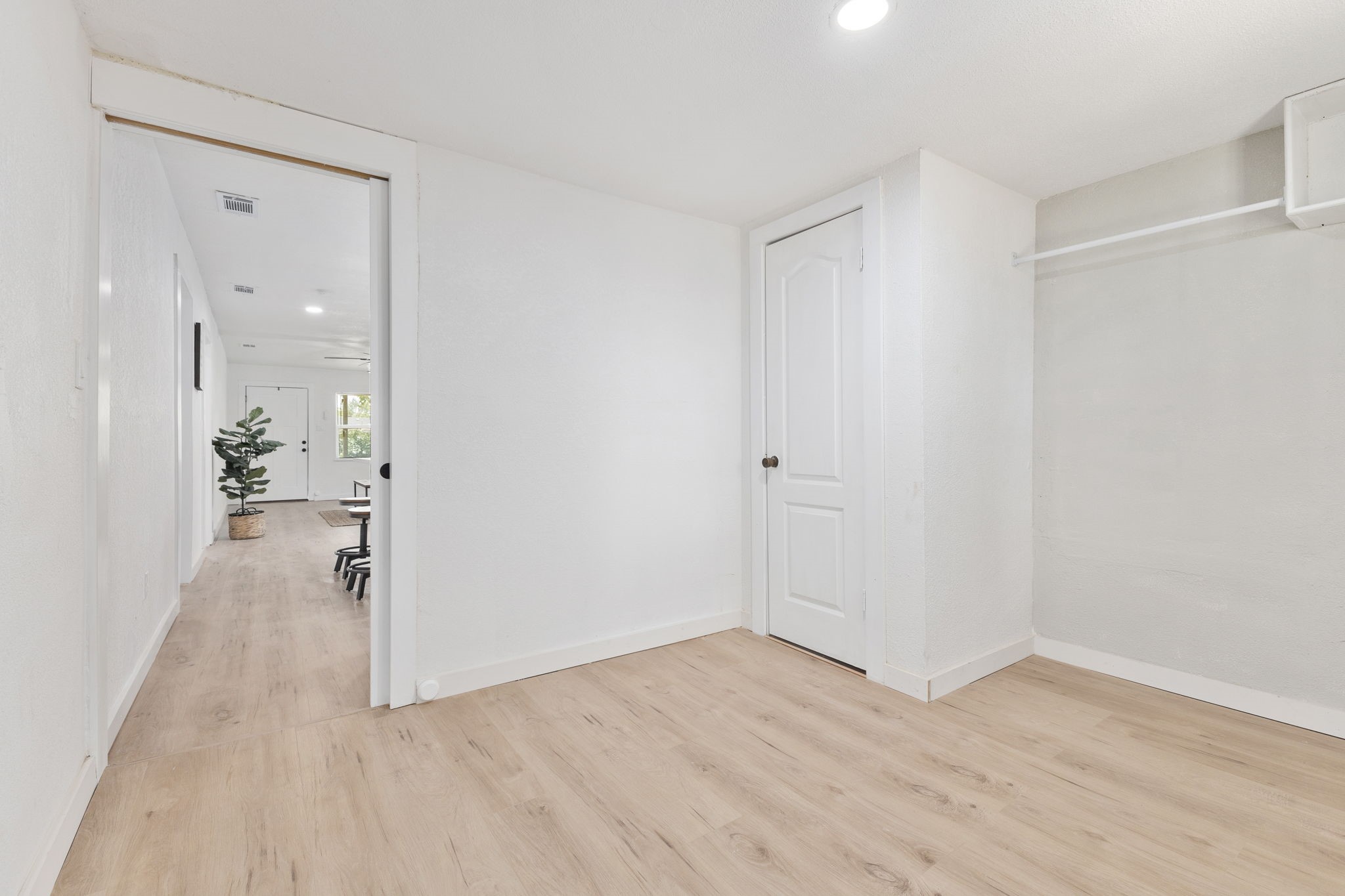 3403 Canada Drive