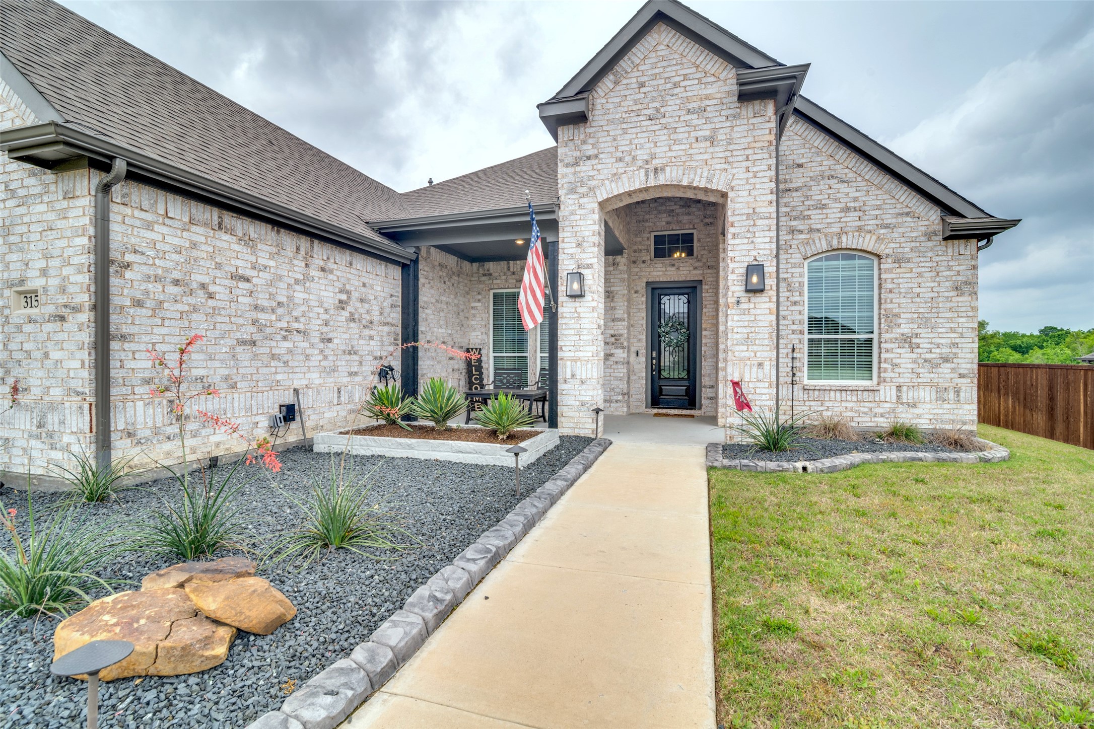 315 Horizon Drive