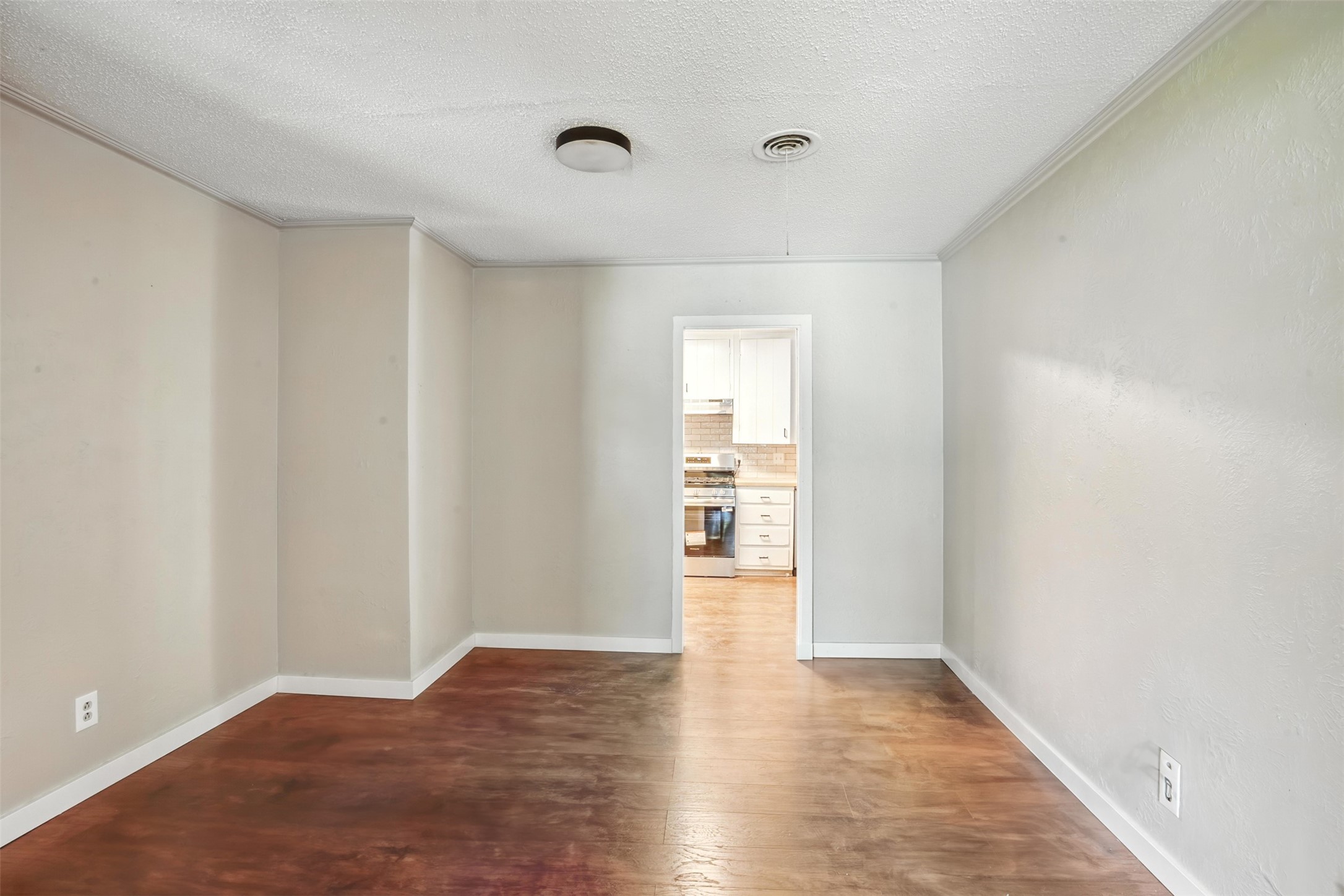 5253 Trail Lake Drive