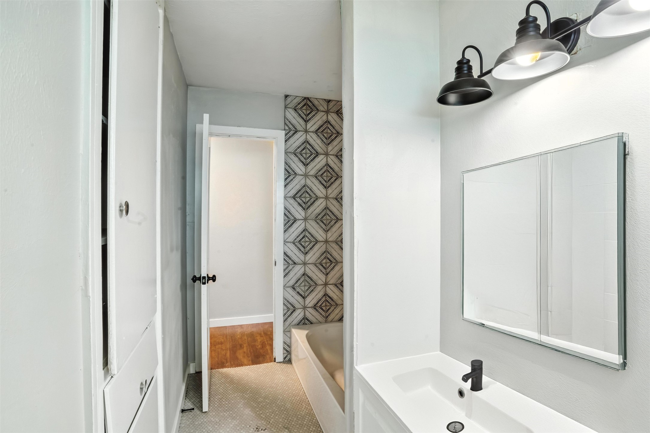 5253 Trail Lake Drive