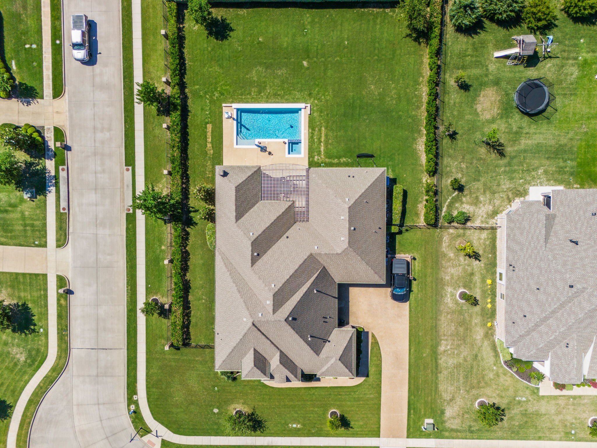 305 Toulouse Lane