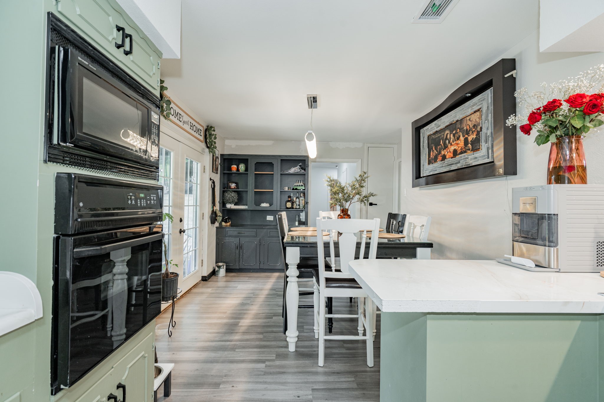 3126 Hula Drive