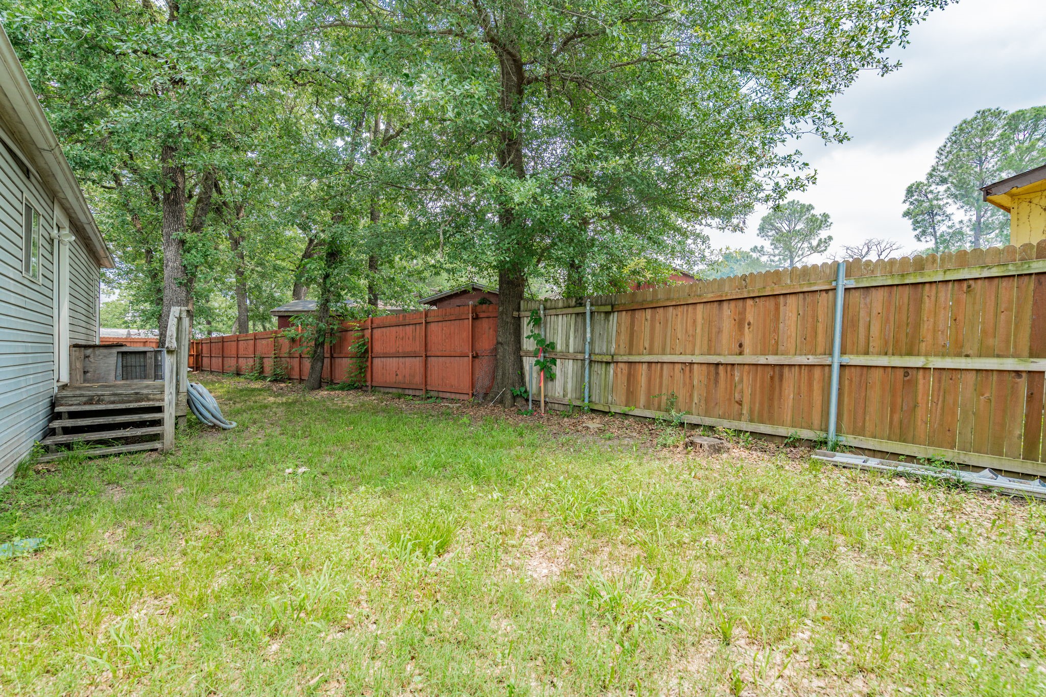 9956 Greentree Lane
