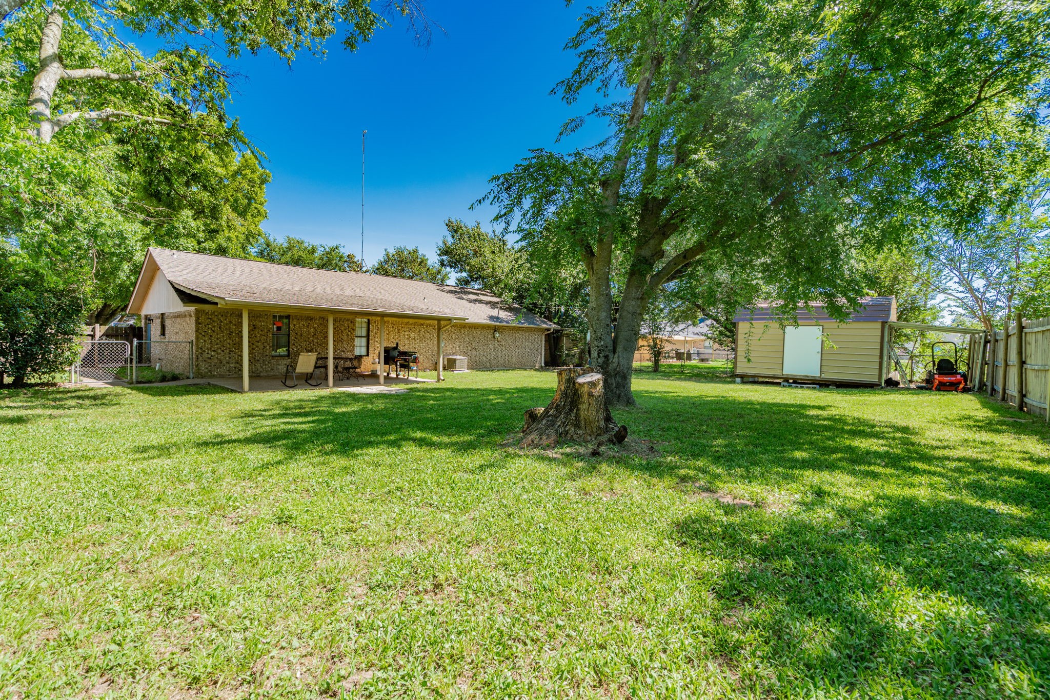 2120 Lisa Circle