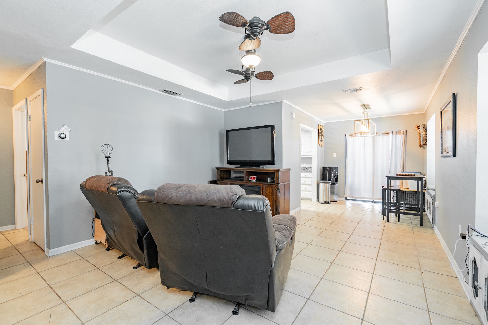 2120 Lisa Circle