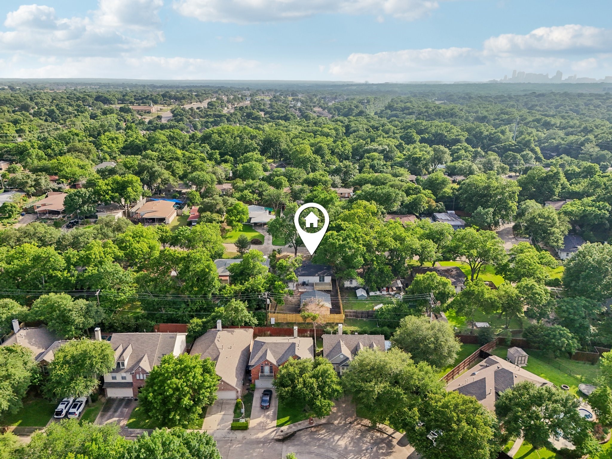 2121 Forest Oaks Drive