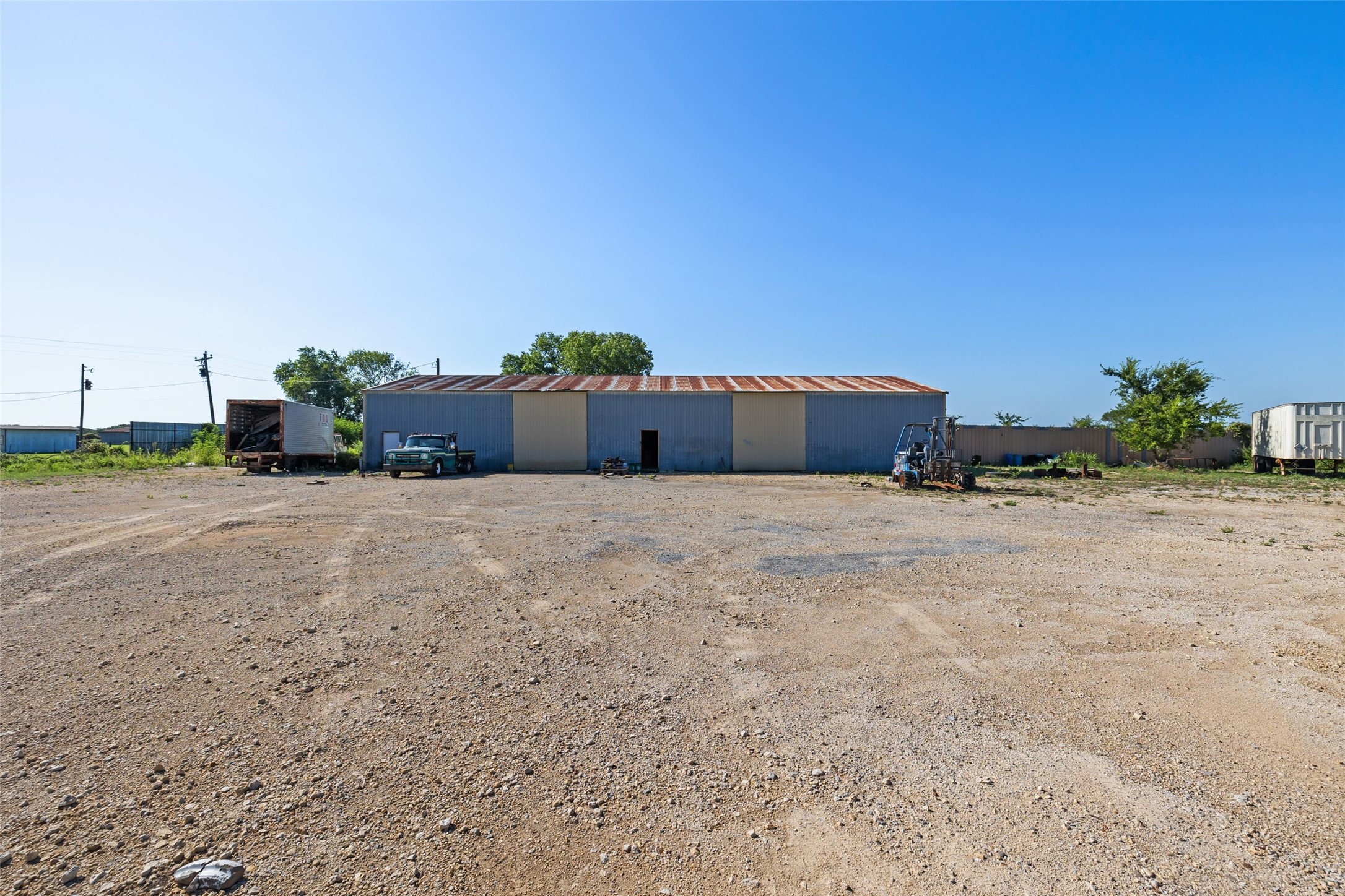 6501 W HWY 377