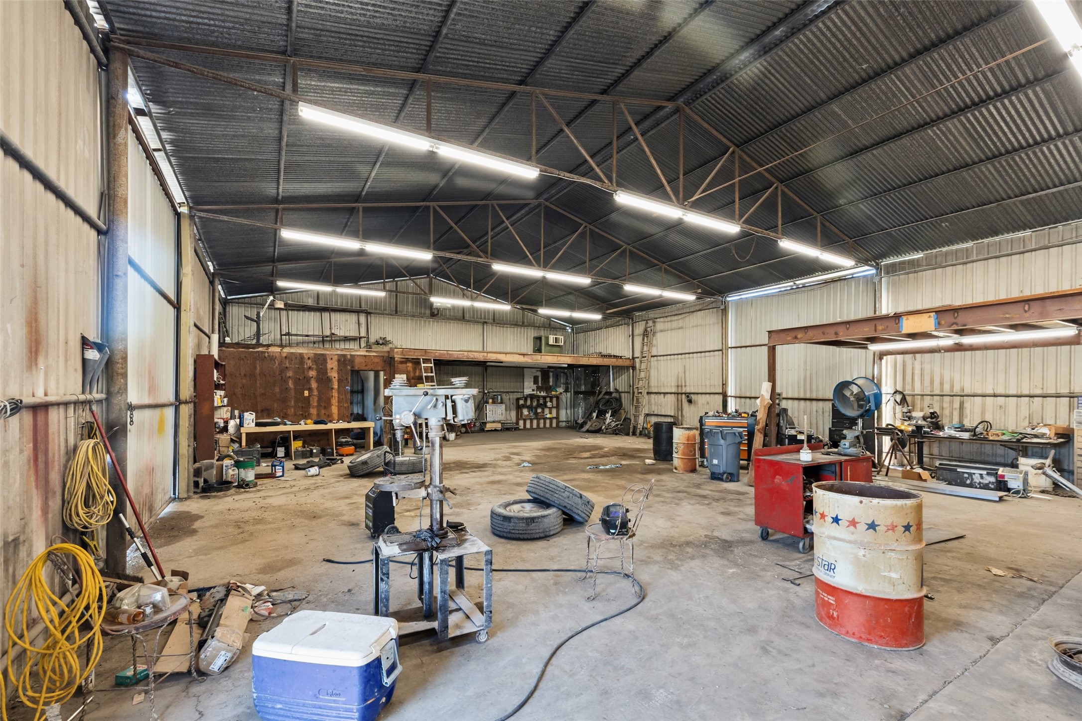 6501 W HWY 377