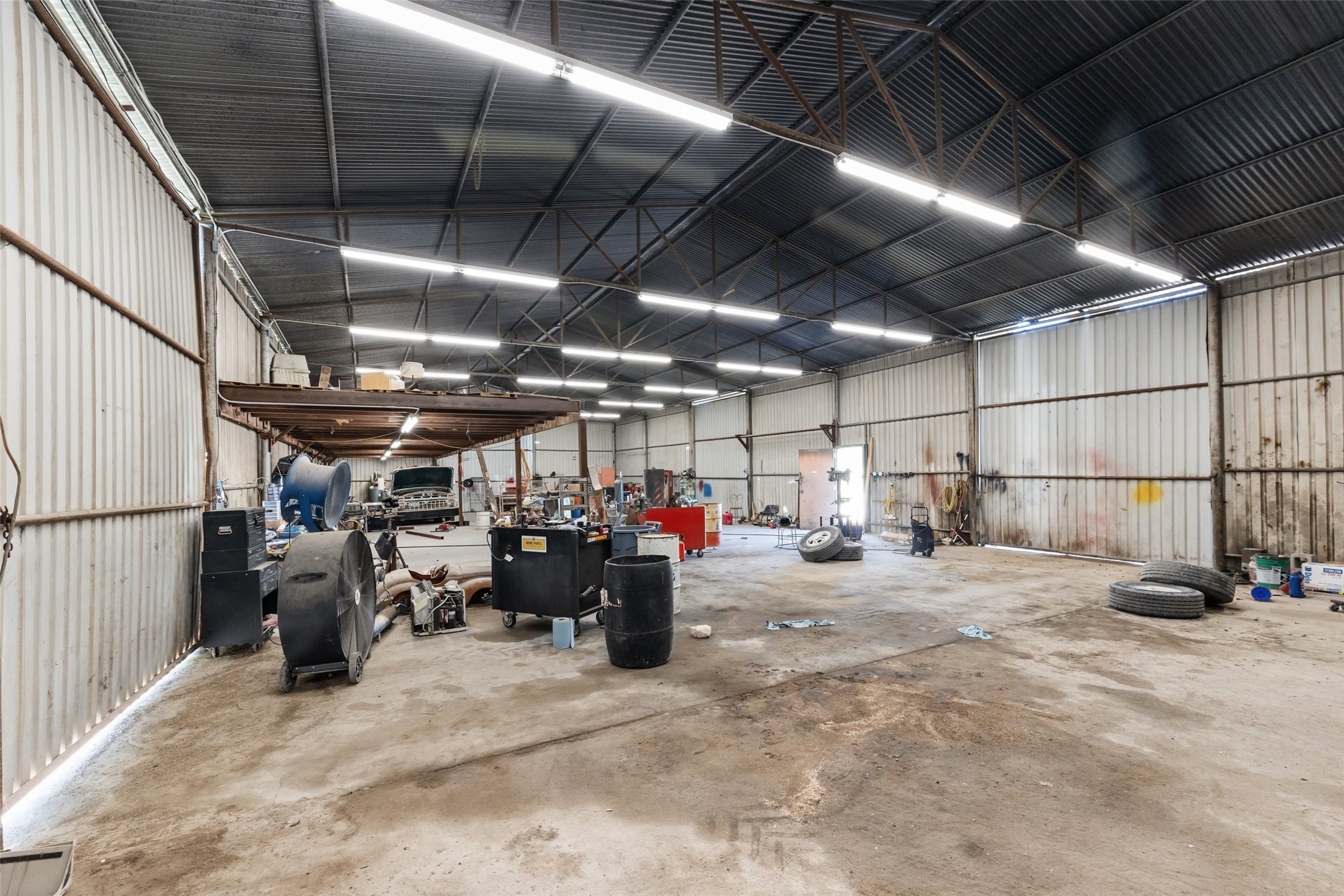6501 W HWY 377