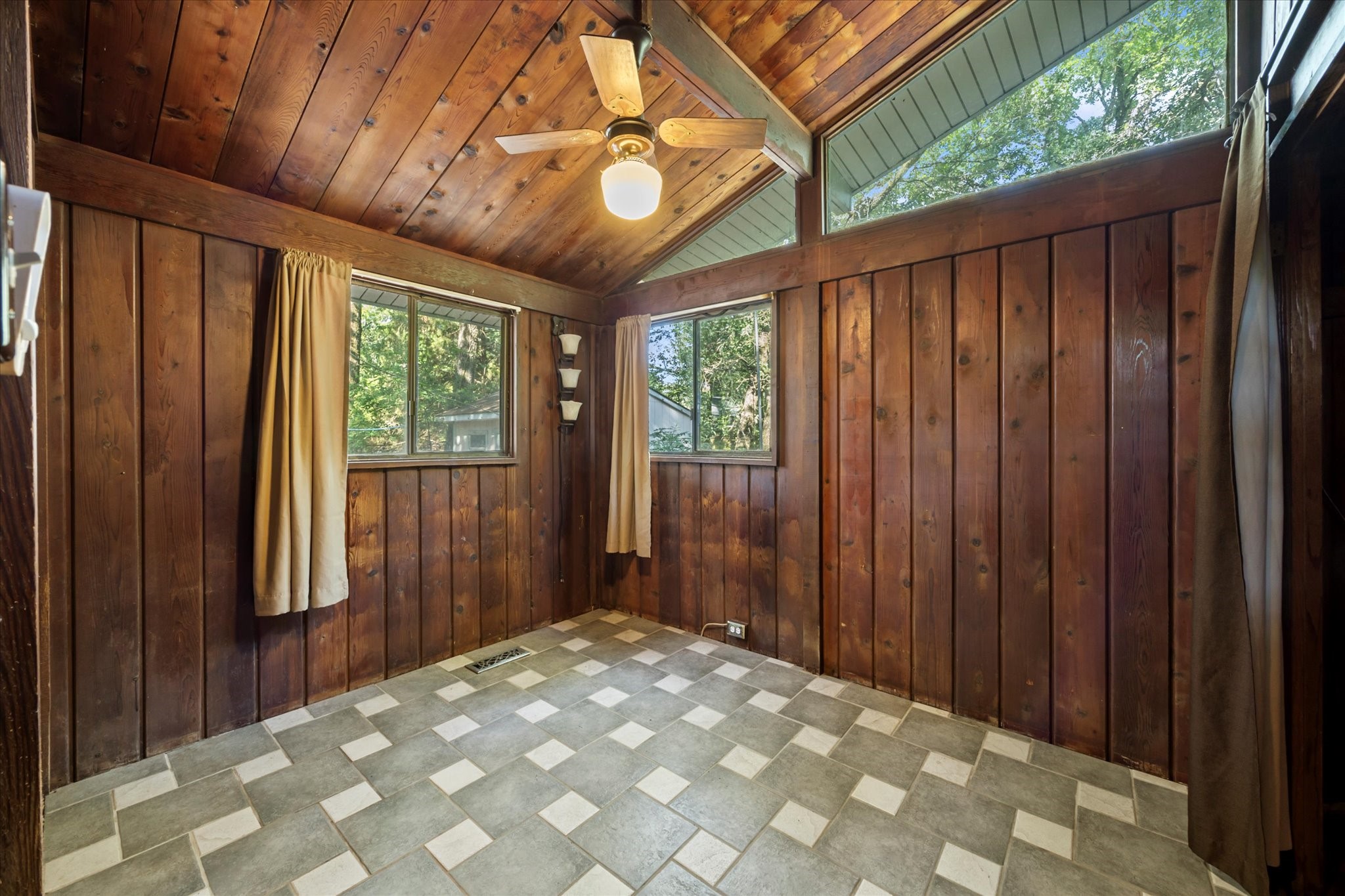 9598 Brockrim Lane