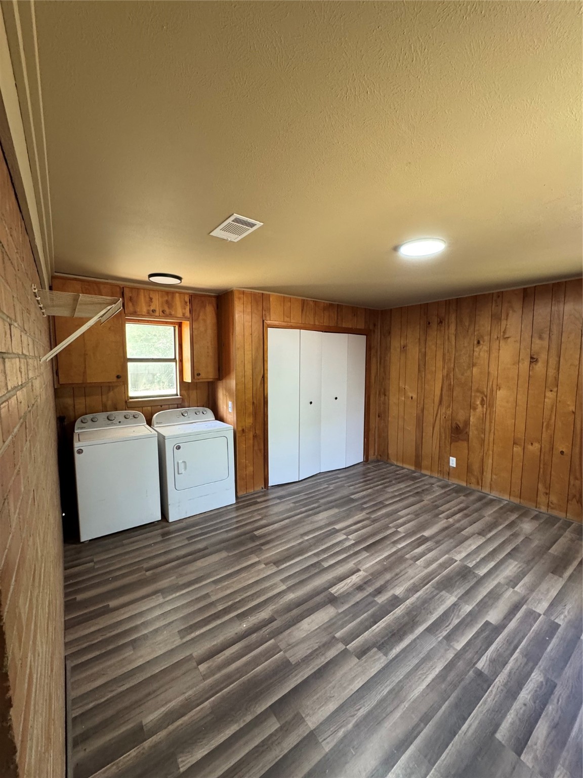 400 S Vick Street