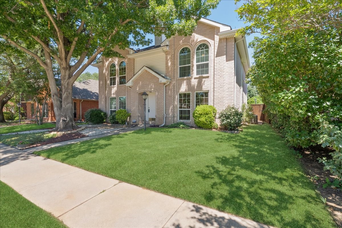 1721 Creekpoint Drive