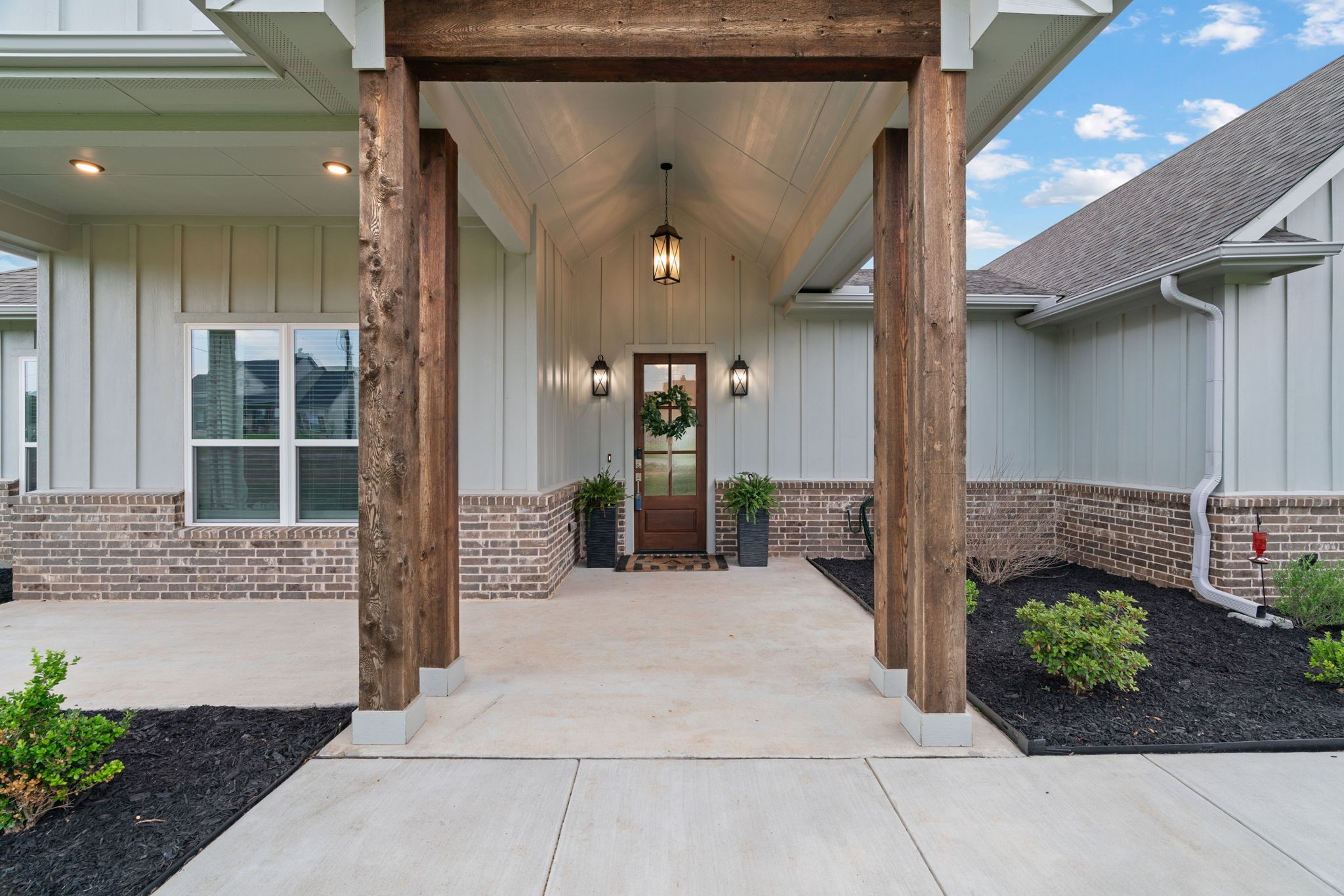 2023 Feather Lane
