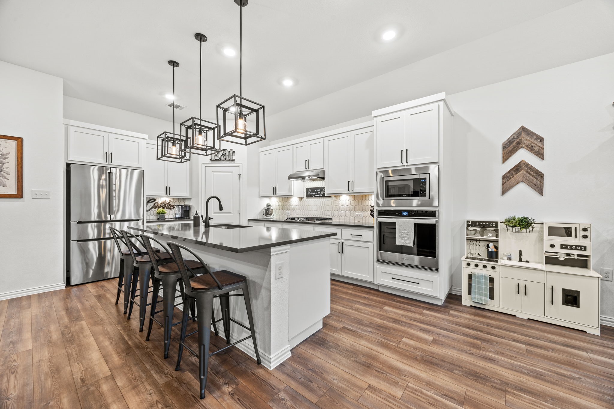 1224 Caprock Drive