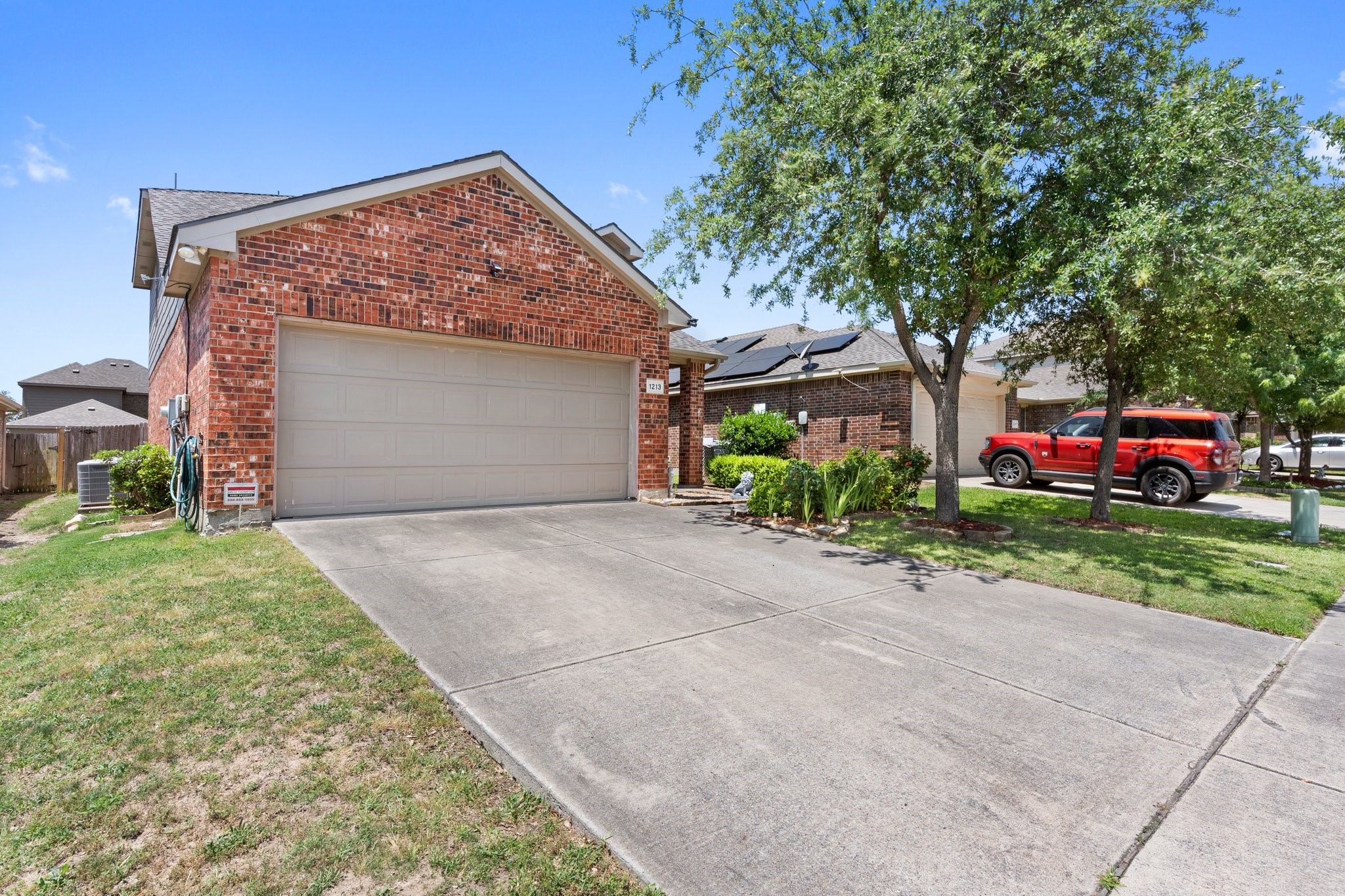 1213 Alder Tree Lane