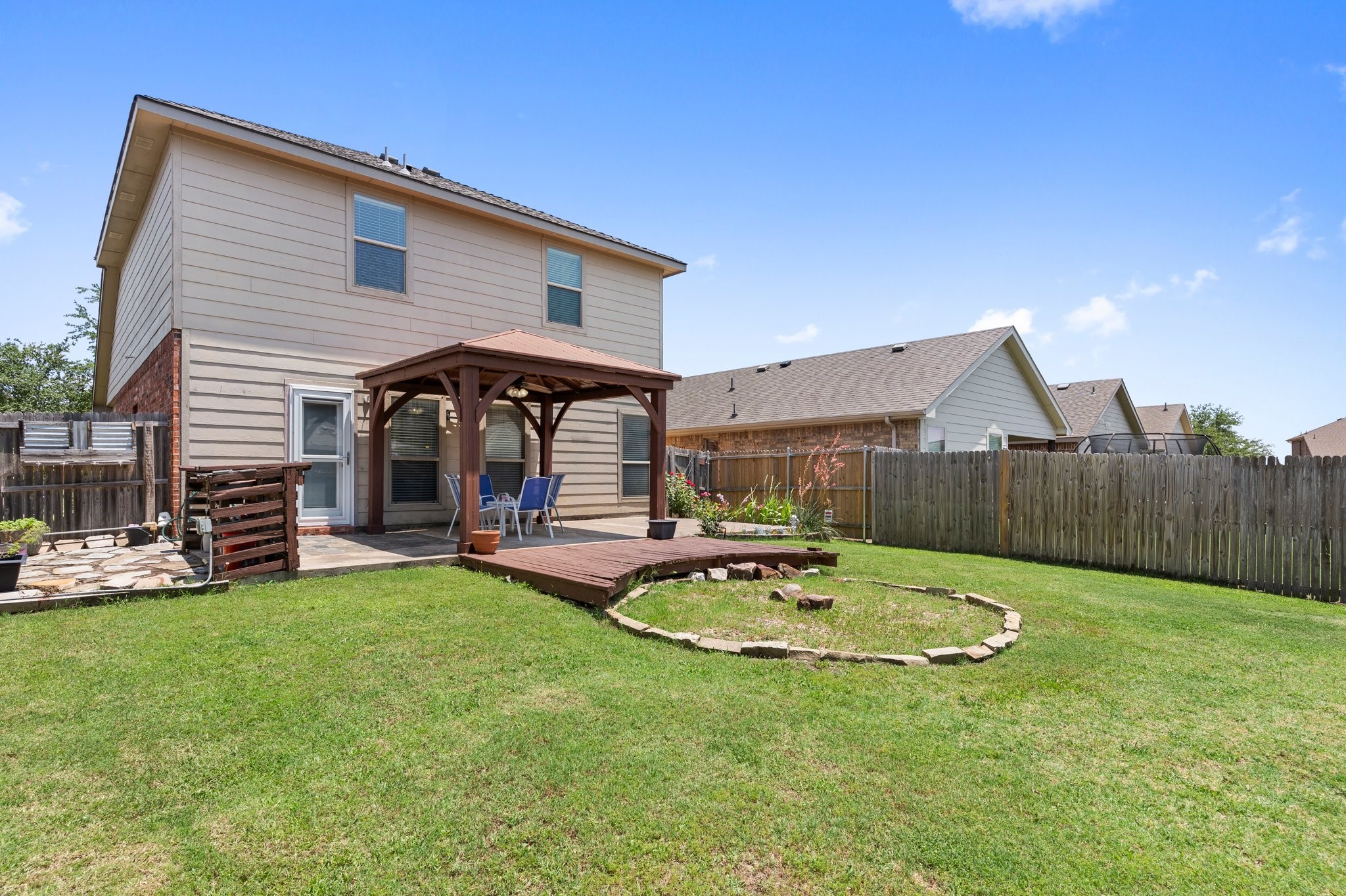 1213 Alder Tree Lane