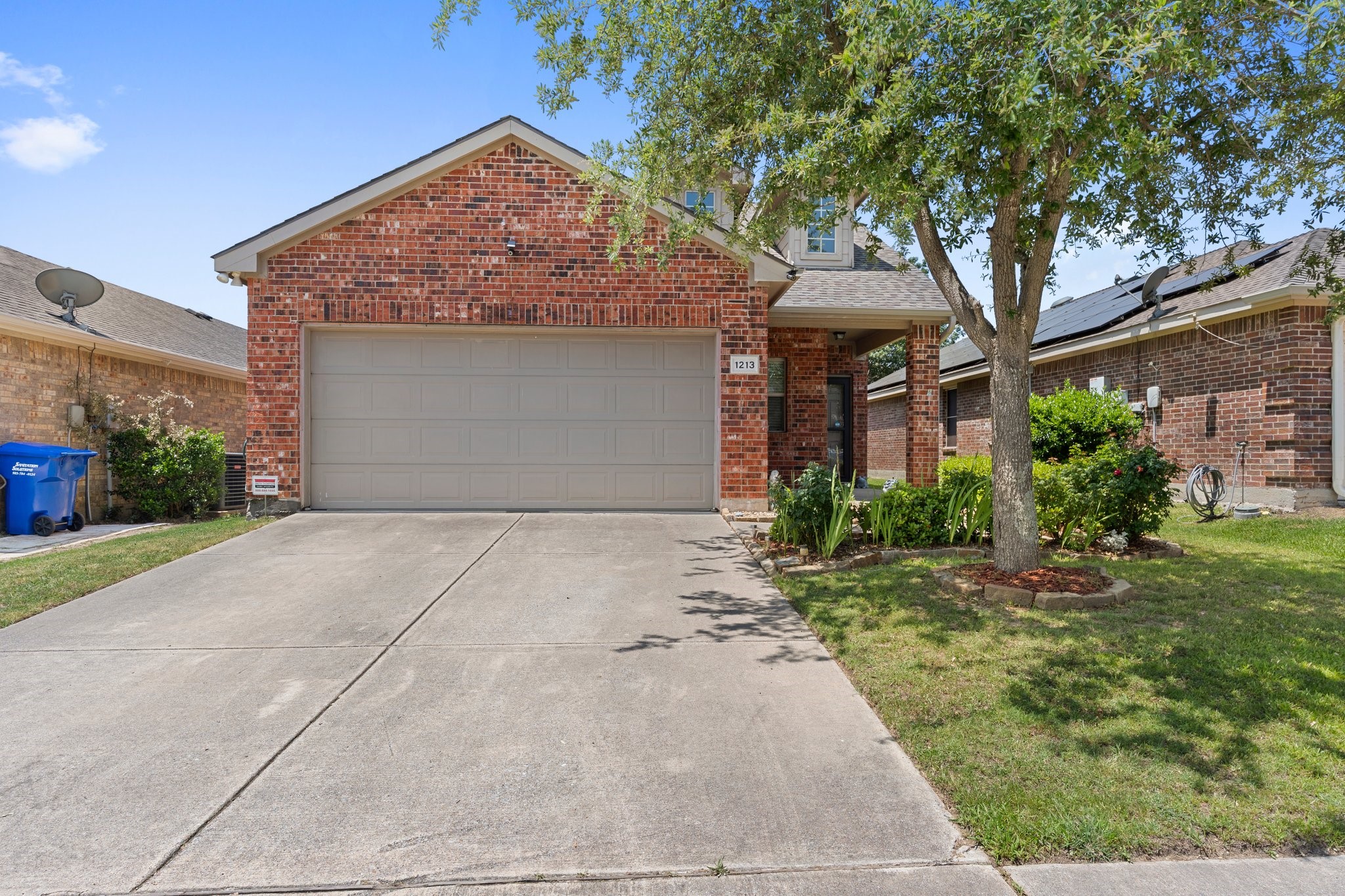 1213 Alder Tree Lane