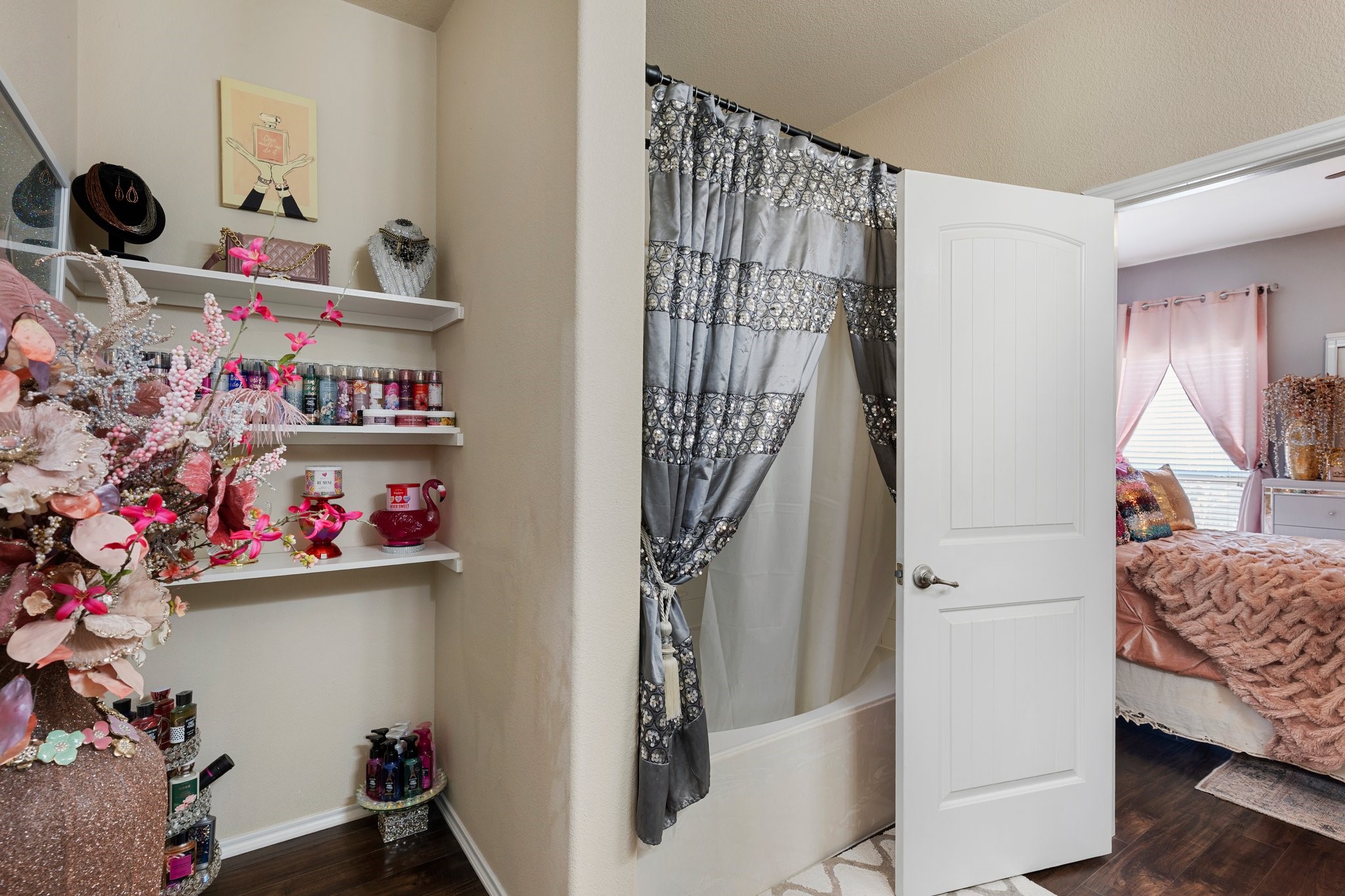1213 Alder Tree Lane