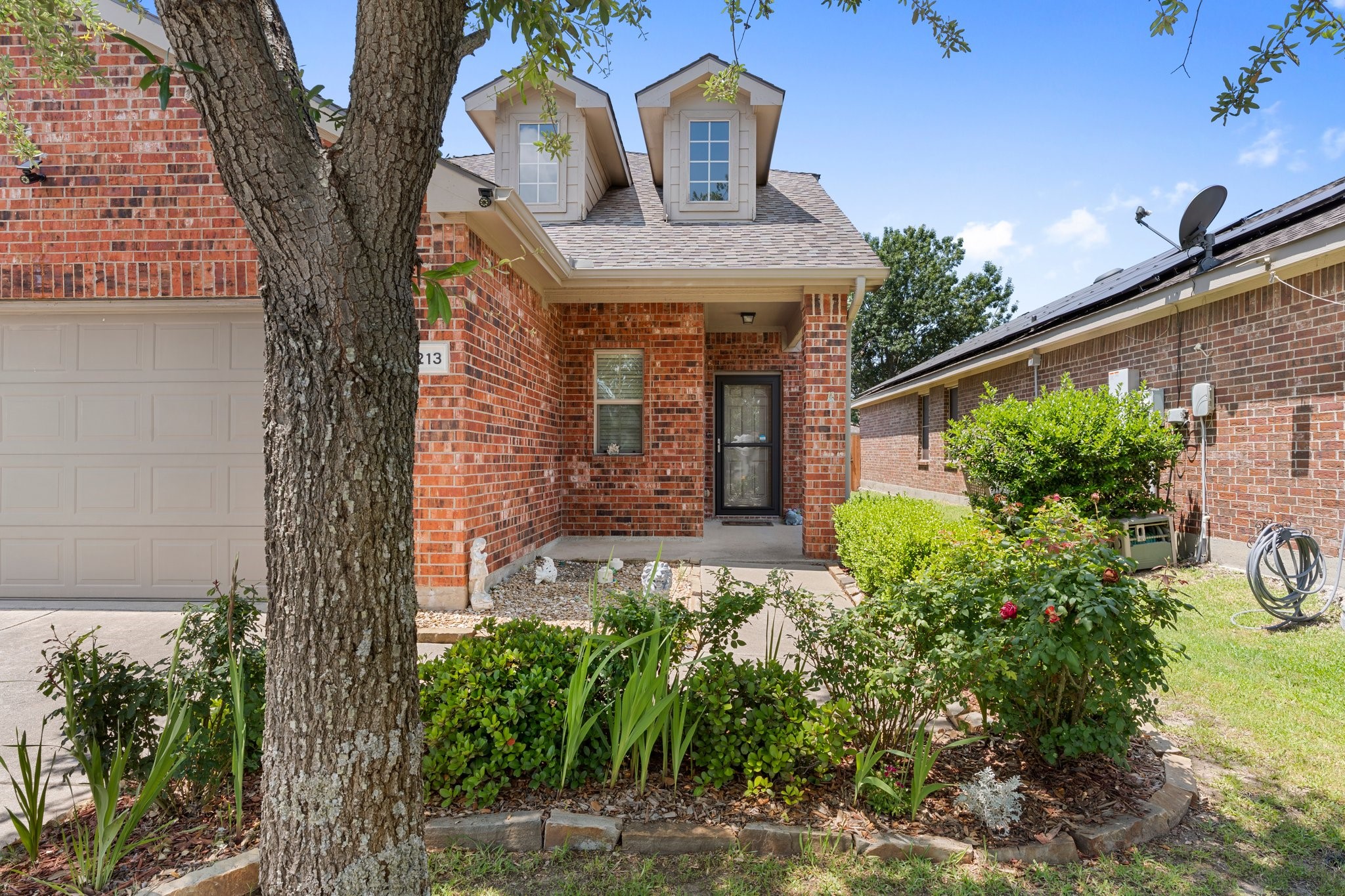 1213 Alder Tree Lane