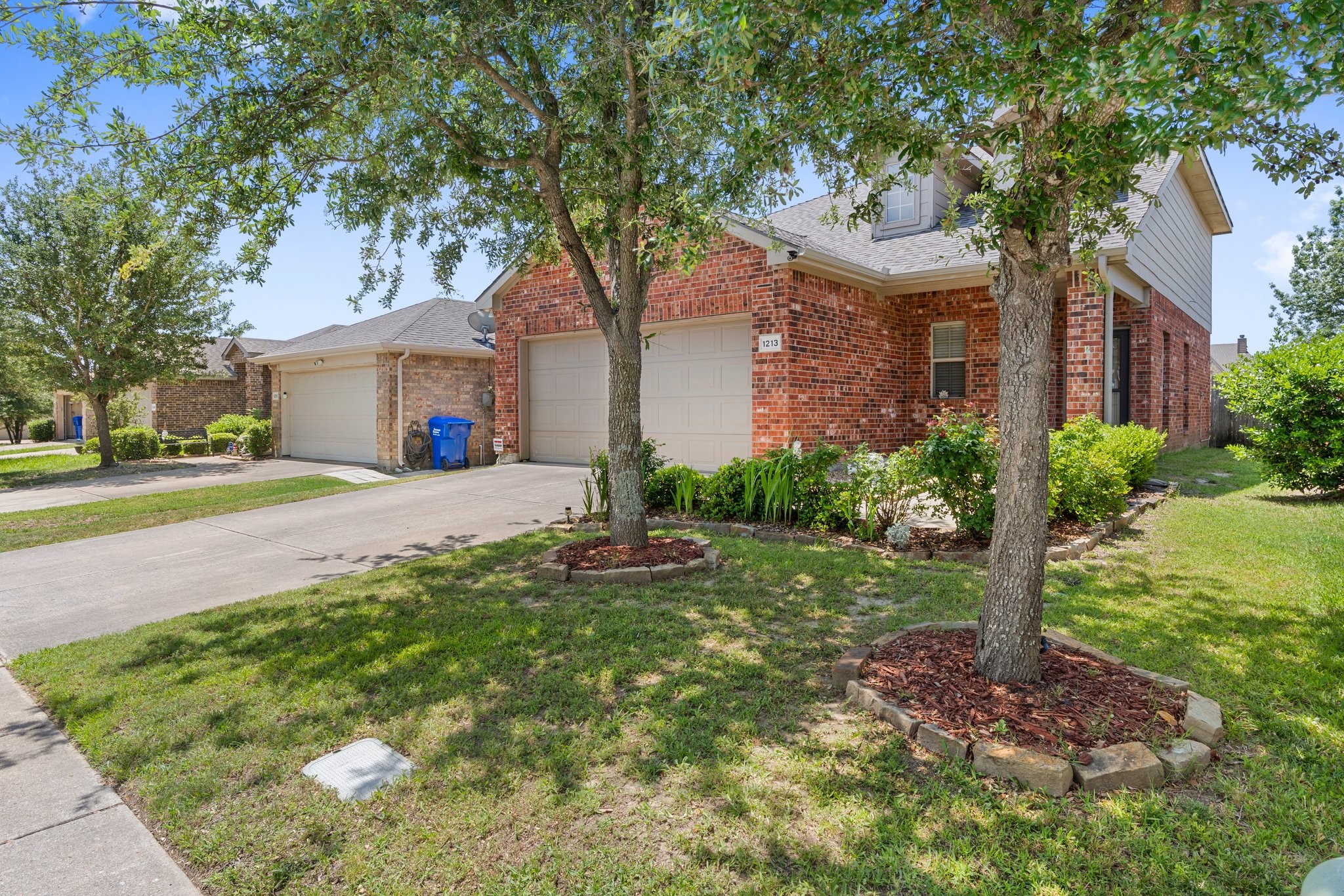 1213 Alder Tree Lane