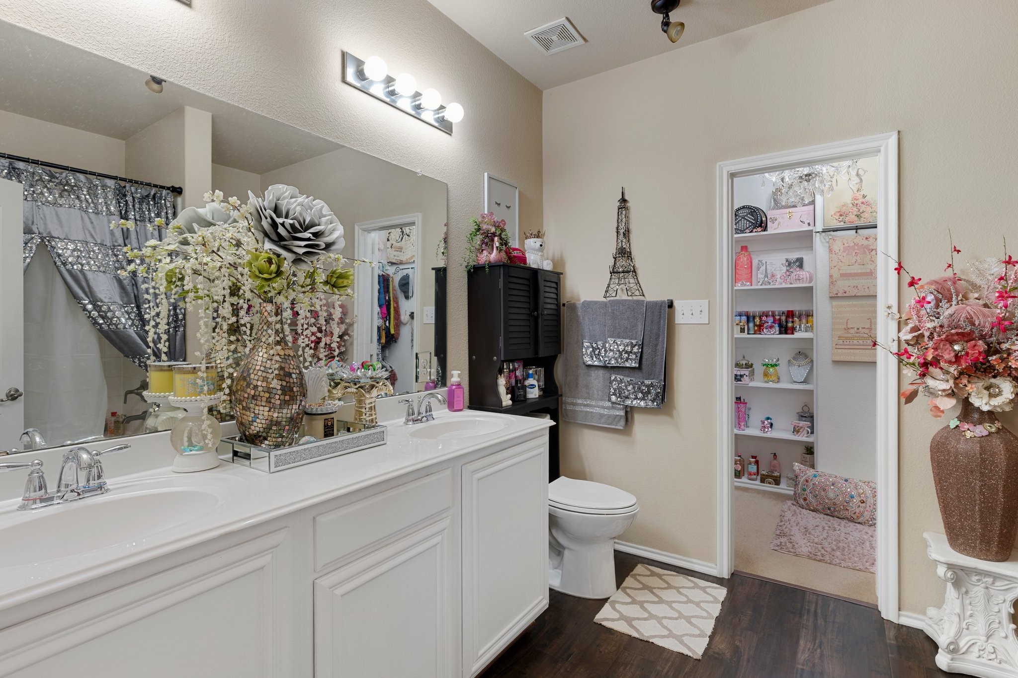 1213 Alder Tree Lane