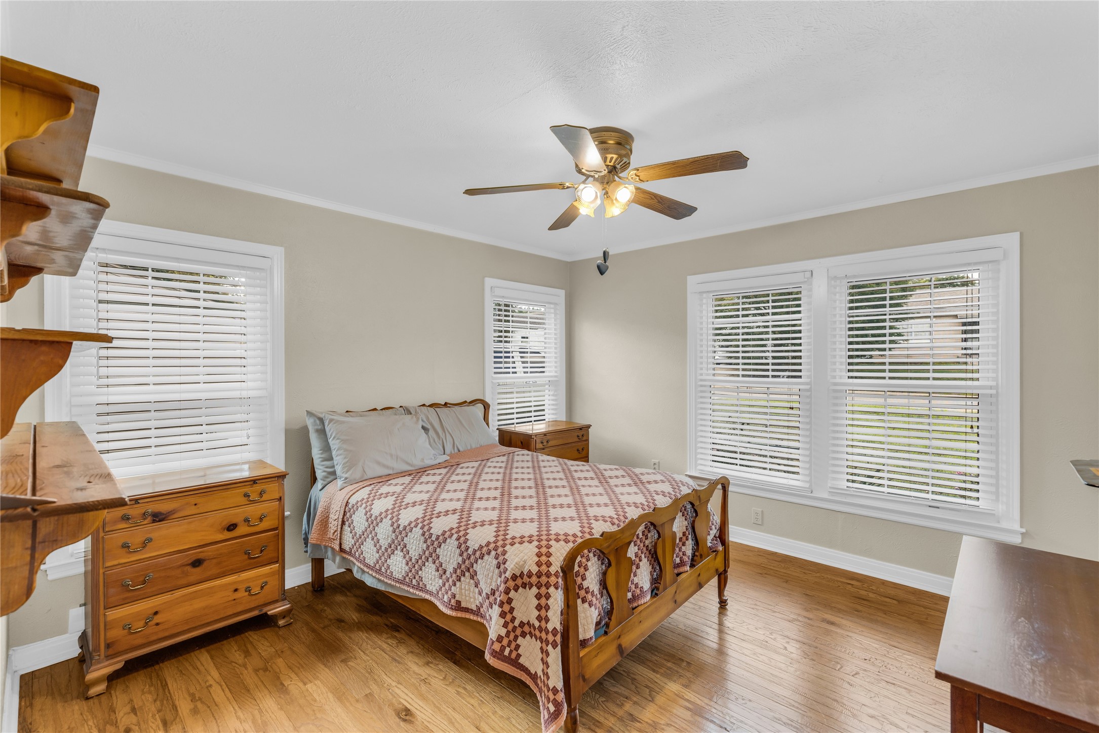 4113 Crestview Drive