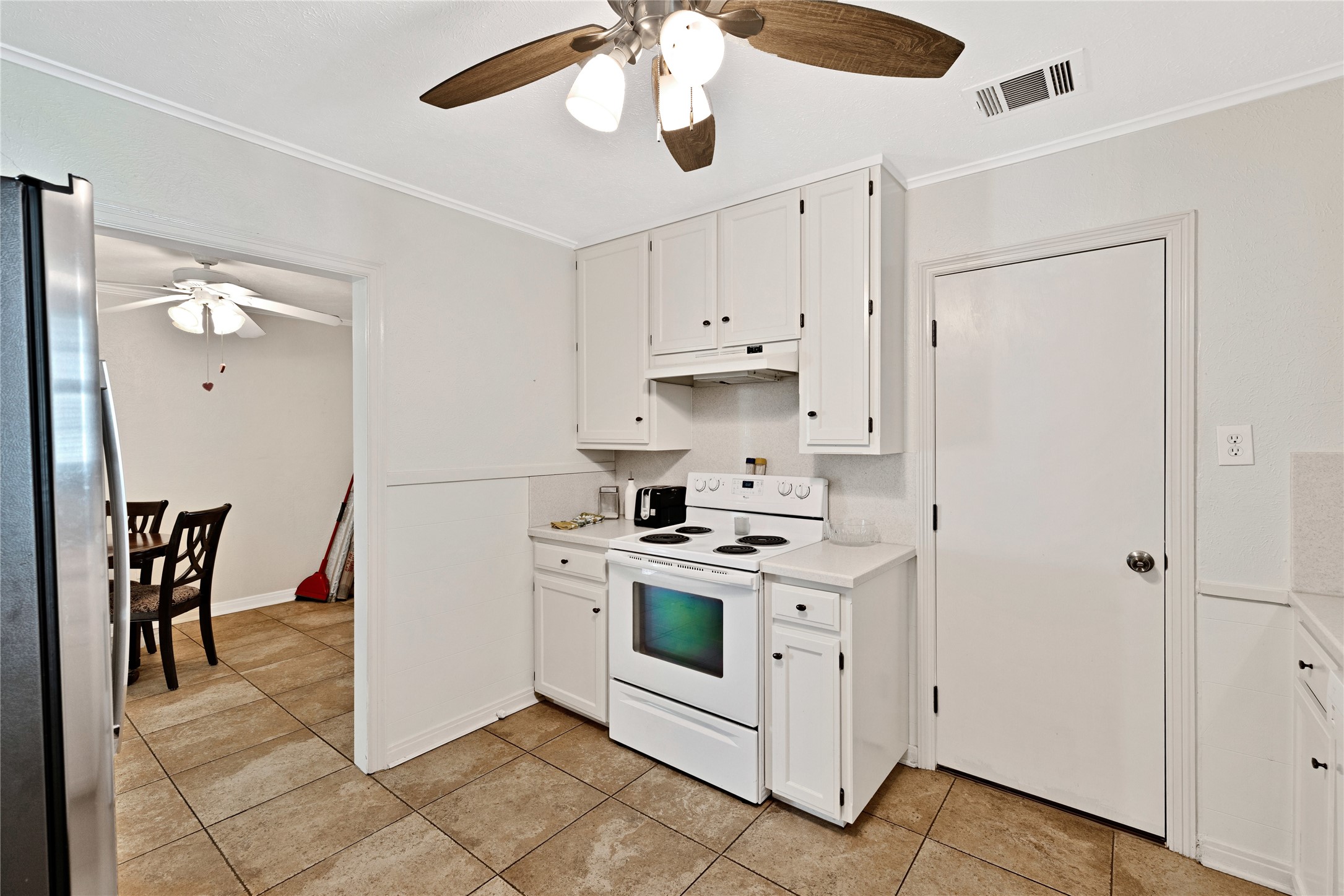 4113 Crestview Drive