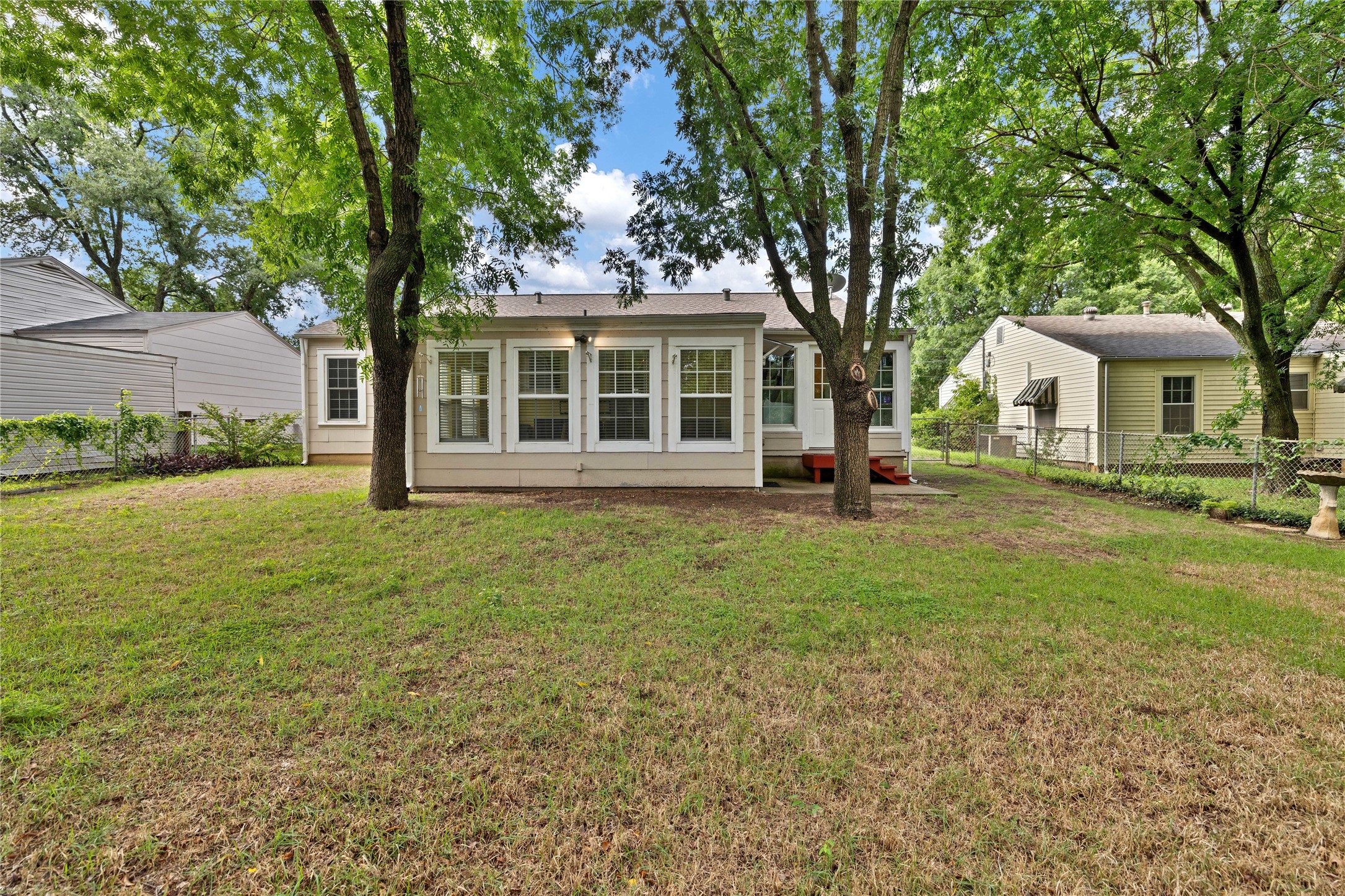 4113 Crestview Drive