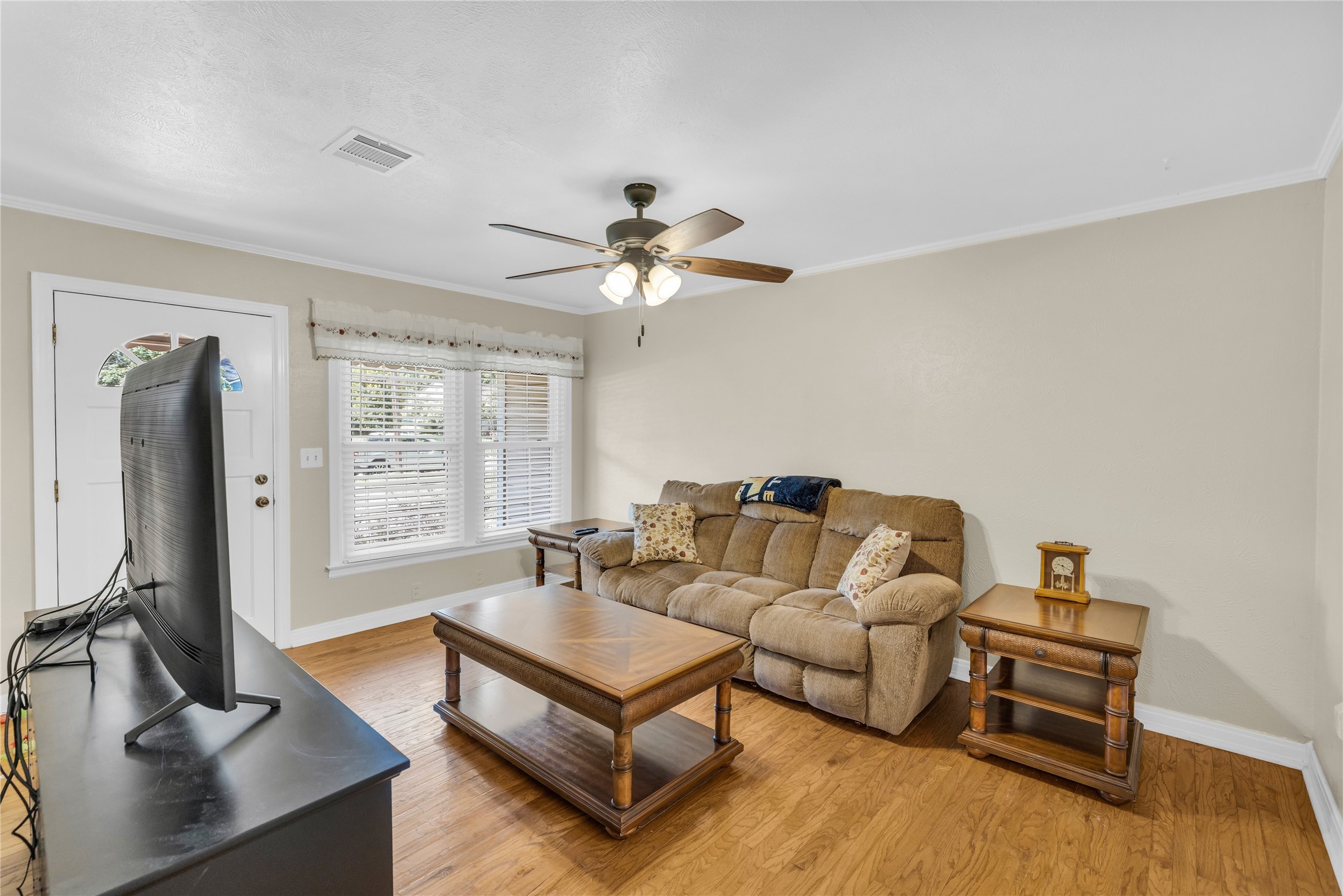 4113 Crestview Drive