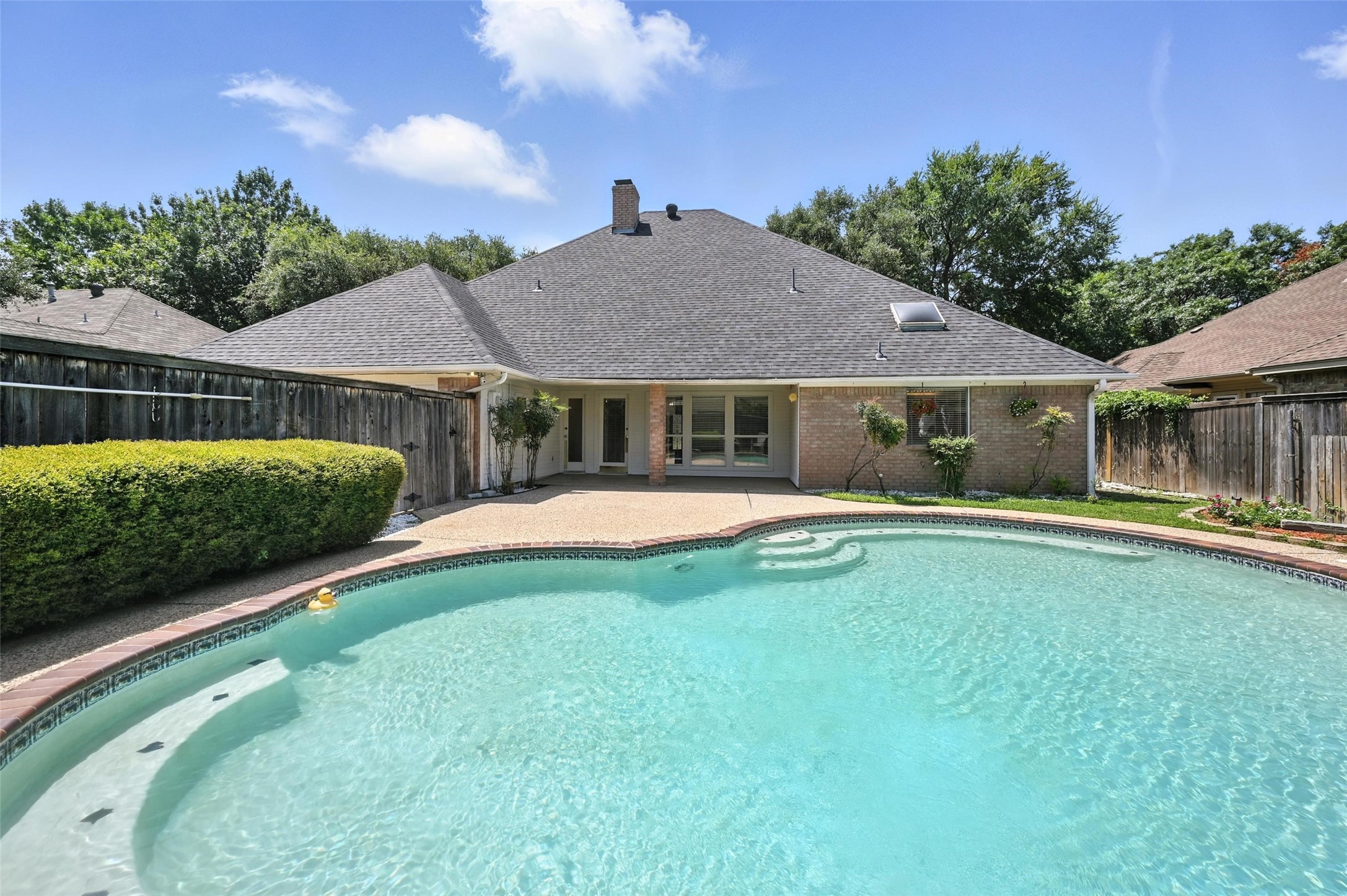 1521 Treeline Drive