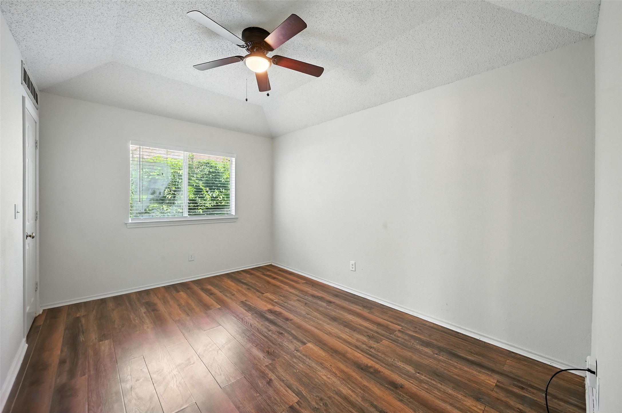 1521 Treeline Drive
