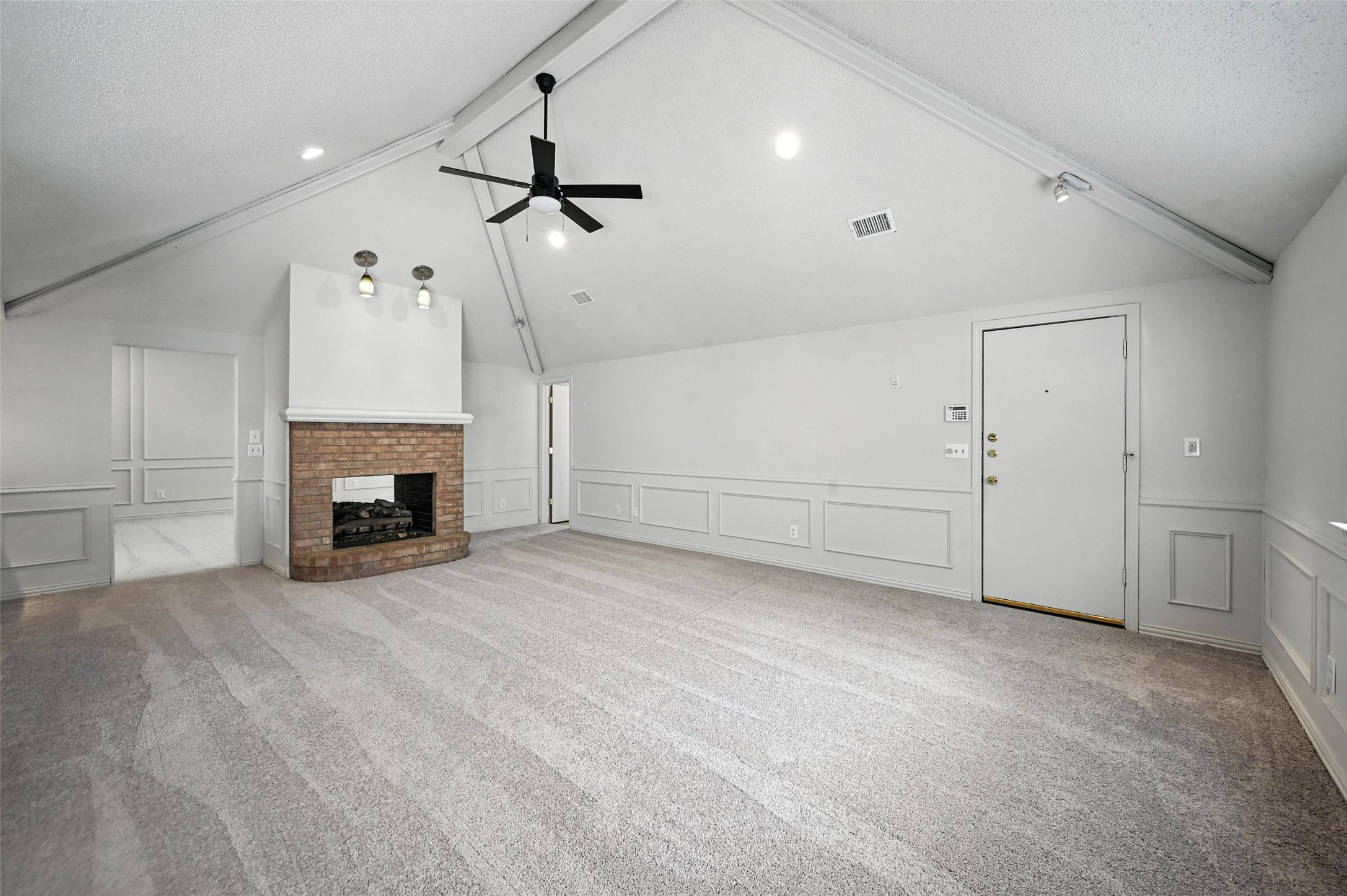 1521 Treeline Drive